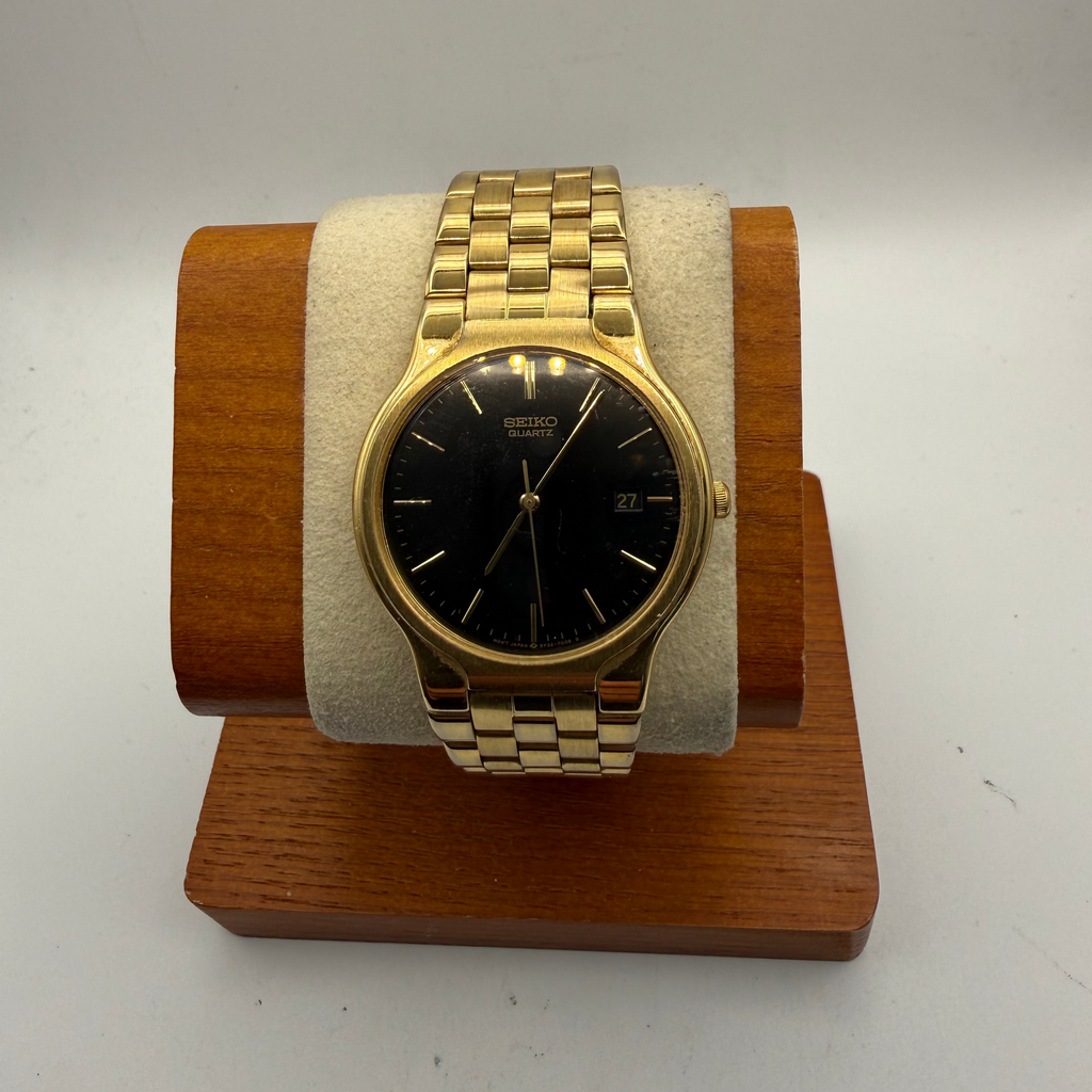 Seiko Quartz Gold Tone Black Dial 5Y32-7000 – Classic Dress Watch- £50.00