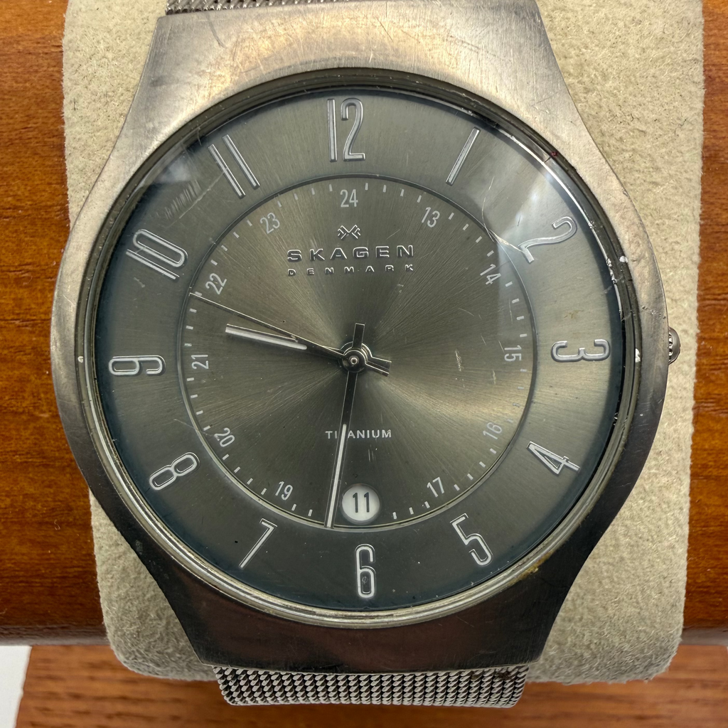Skagen Denmark 233XLTTN Titanium Mesh Bracelet Watch – Pre-Loved- £40.00