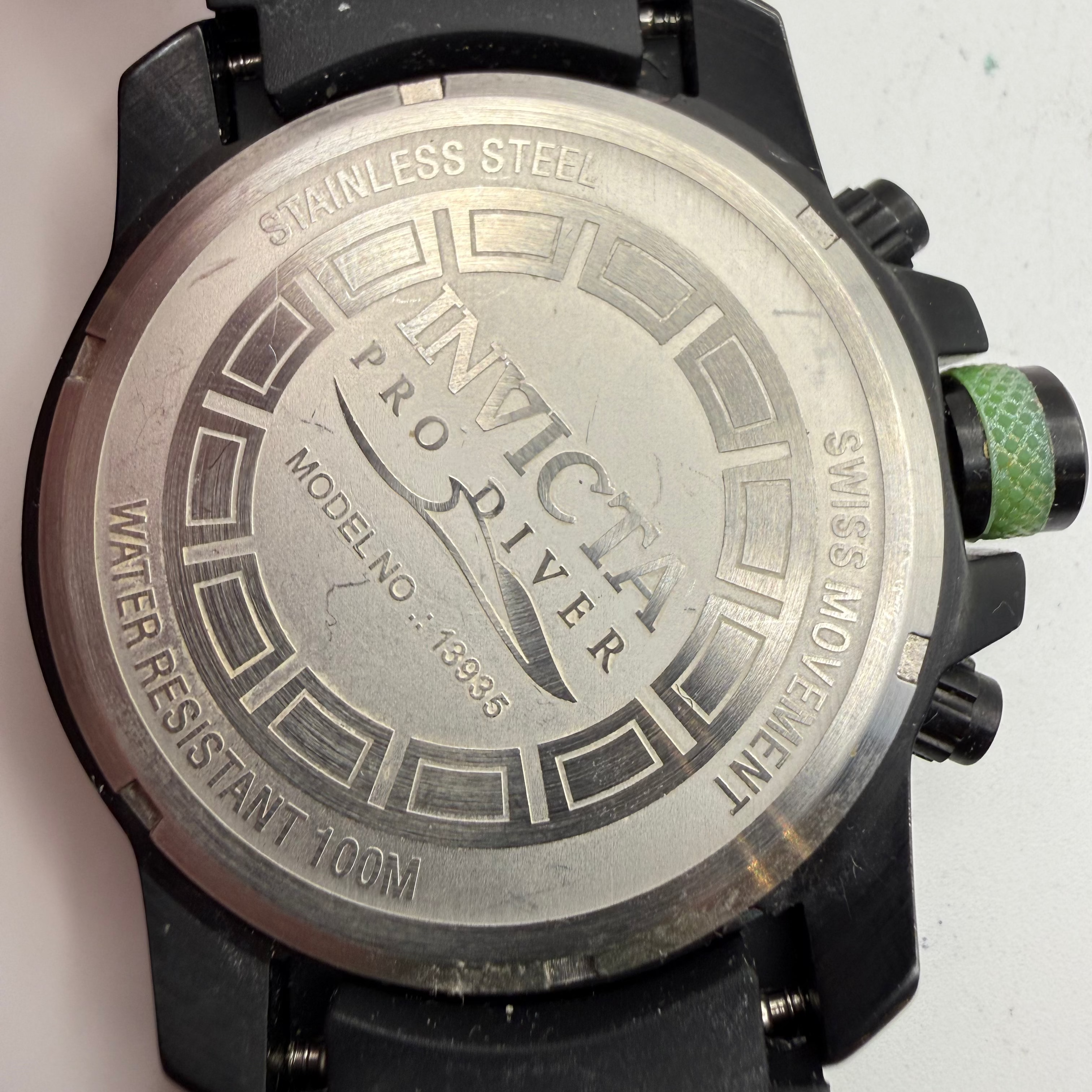 Invicta Pro Diver Chronograph XL 50.5mm Black & Green – Model 18935 – Pre-Owned- £70.00