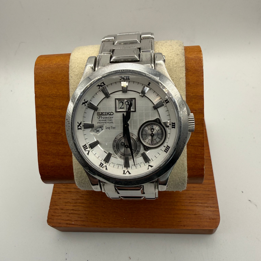 Seiko Premier Kinetic Perpetual Calendar 7D48-0AA0 Men's Watch- £200.00