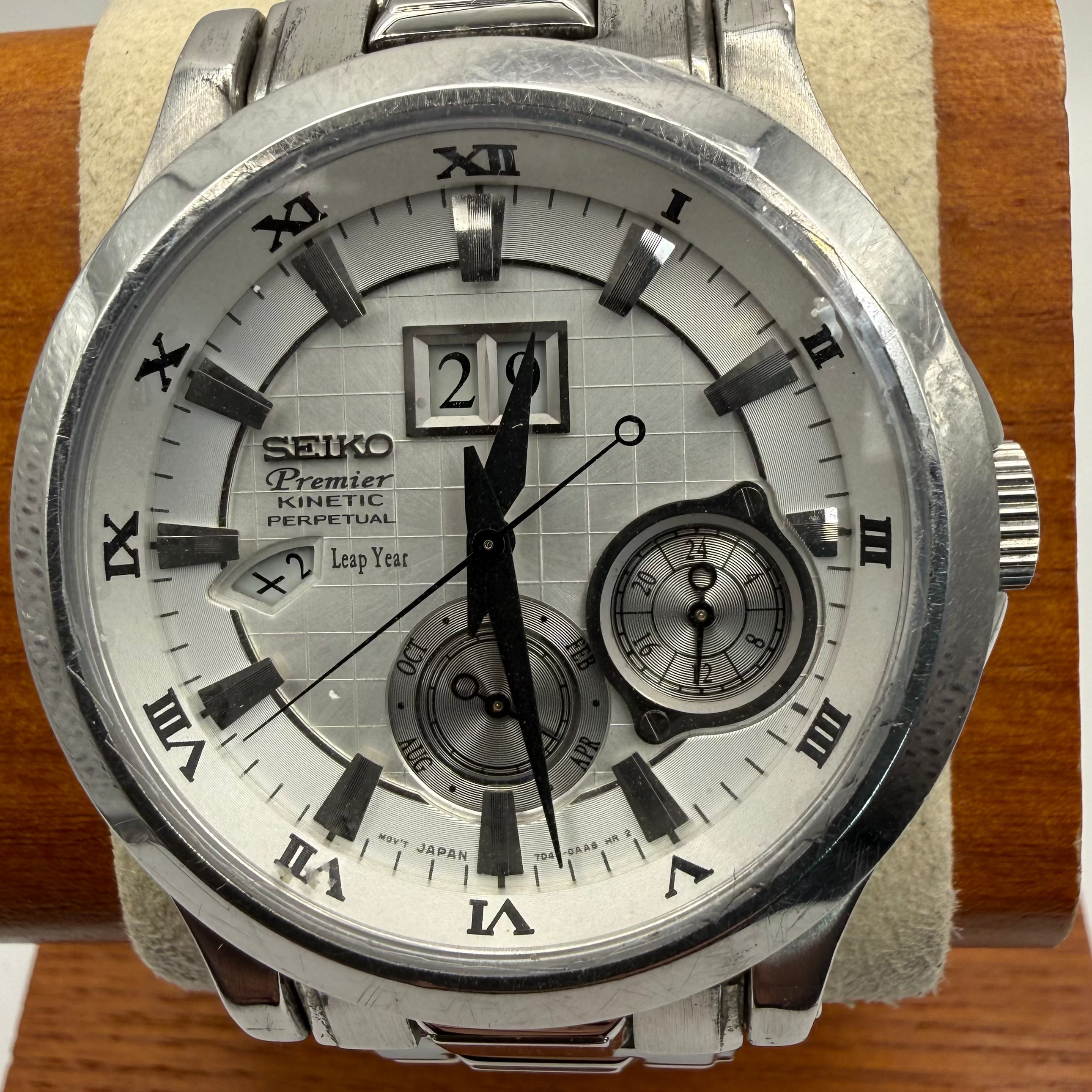 Seiko Premier Kinetic Perpetual Calendar 7D48-0AA0 Men's Watch- £200.00