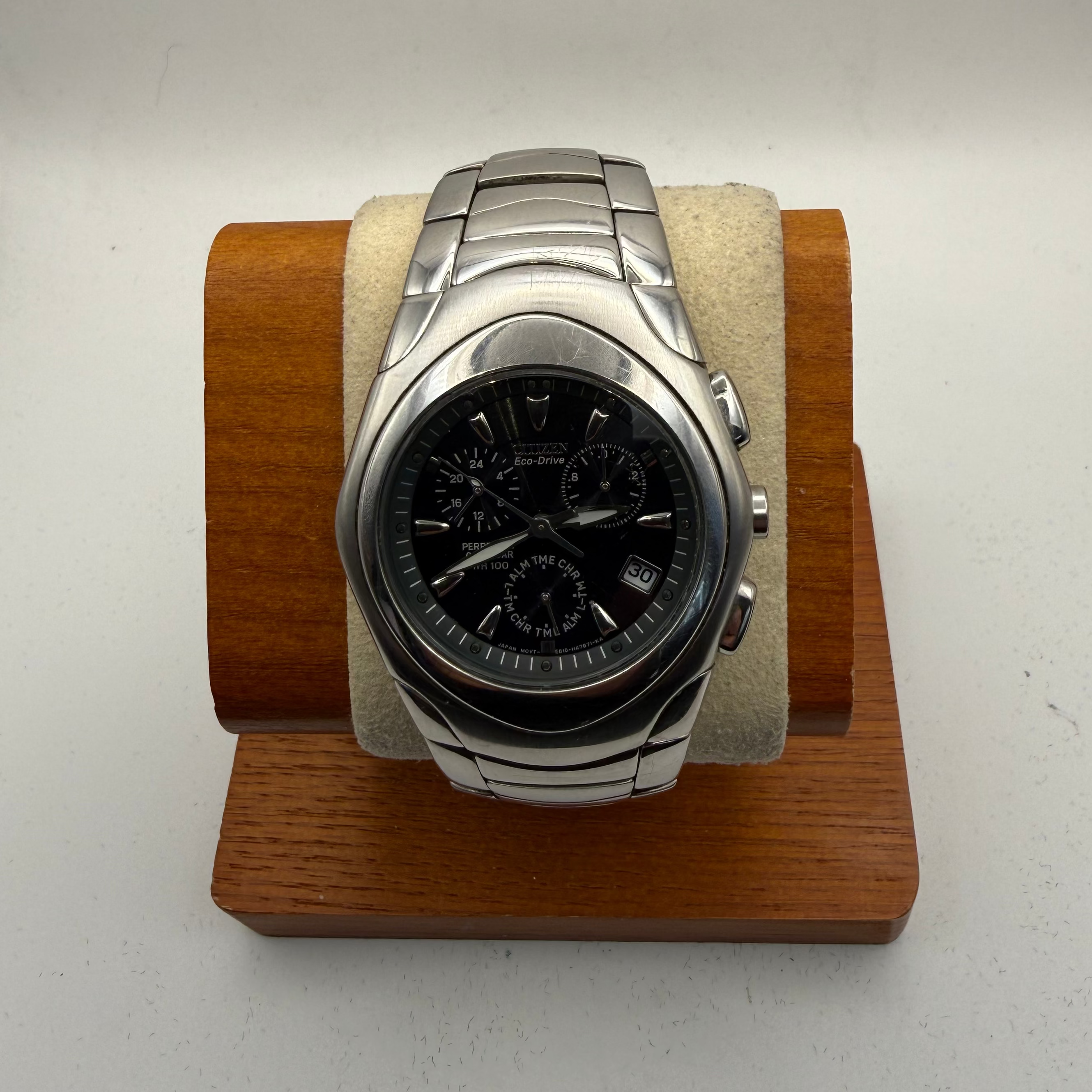 Citizen Eco-Drive Perpetual Calendar WR100 Men’s Watch – Model E810-H47871 – Black Dial- £90.00