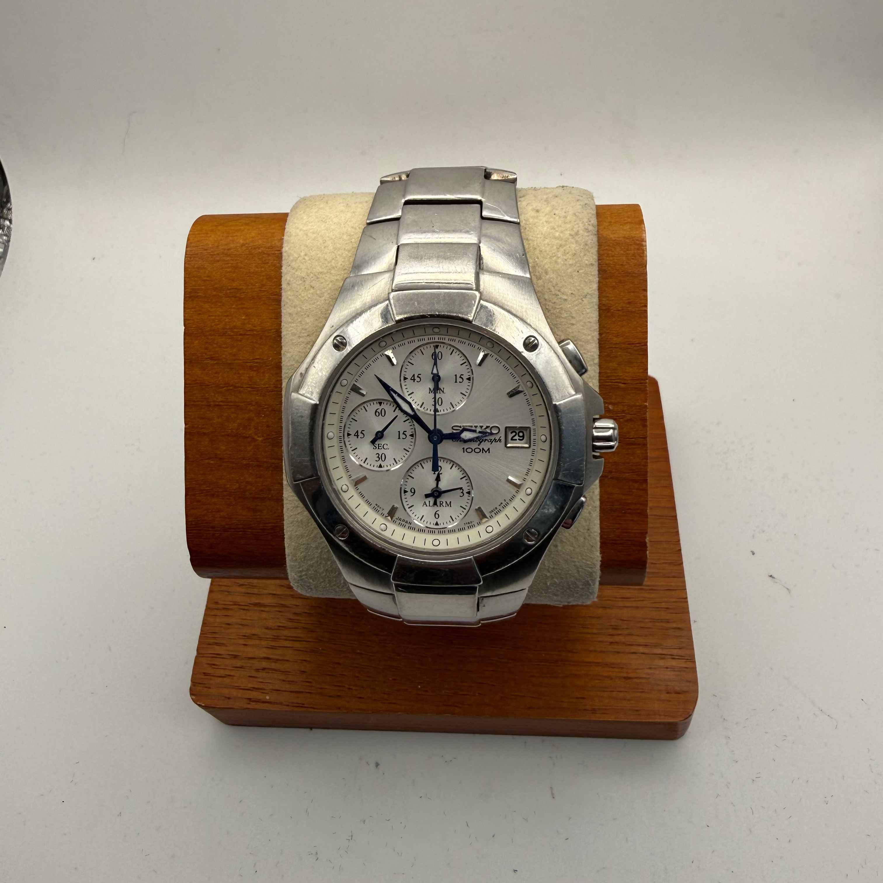 Seiko Chronograph Alarm 100M 7T62-0DP0 stainless steel watch- £95.00