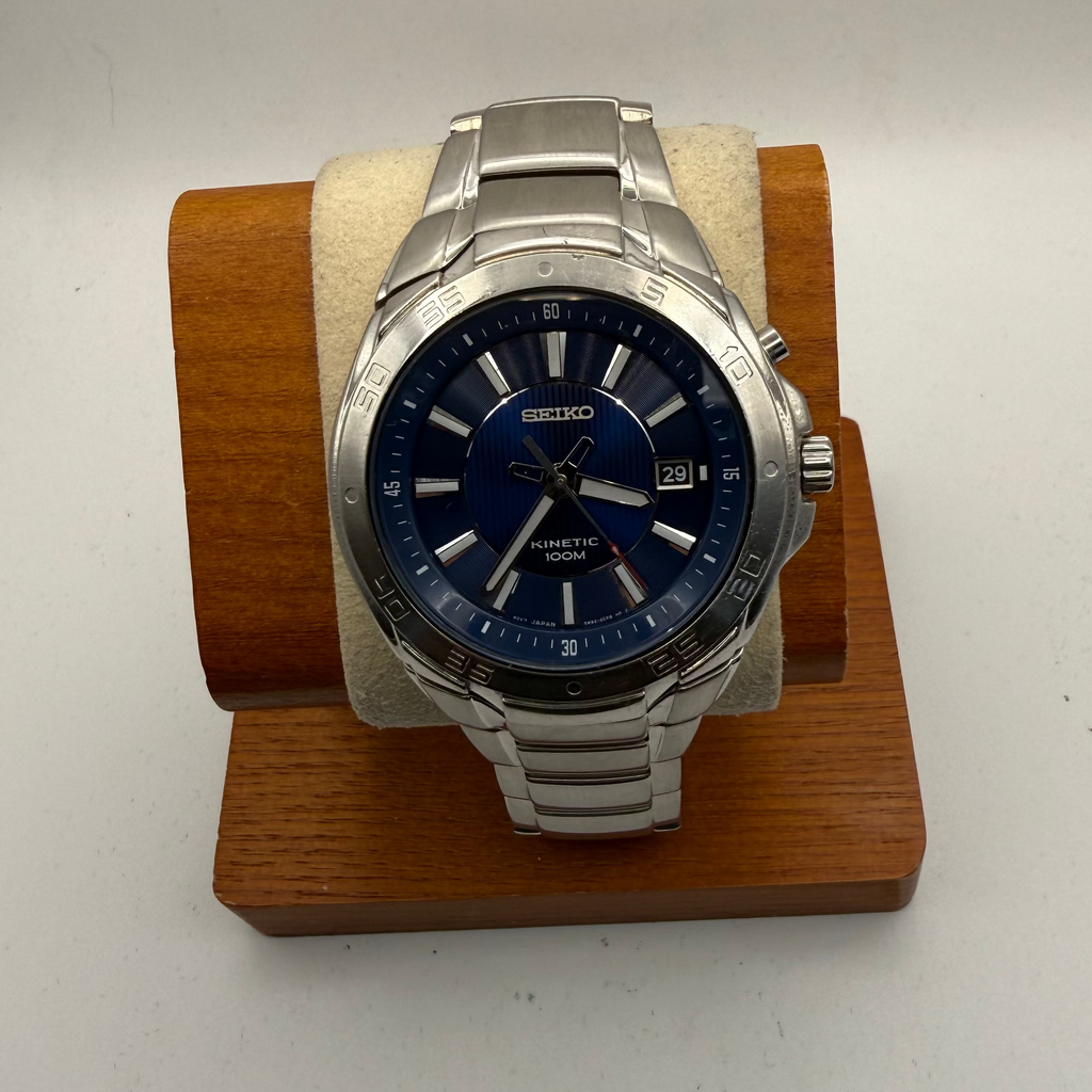 Seiko Kinetic 100M Blue Dial – 5M62-0CC0 | September 2019 | Fully Refurbished | Pre-Loved- £180.00
