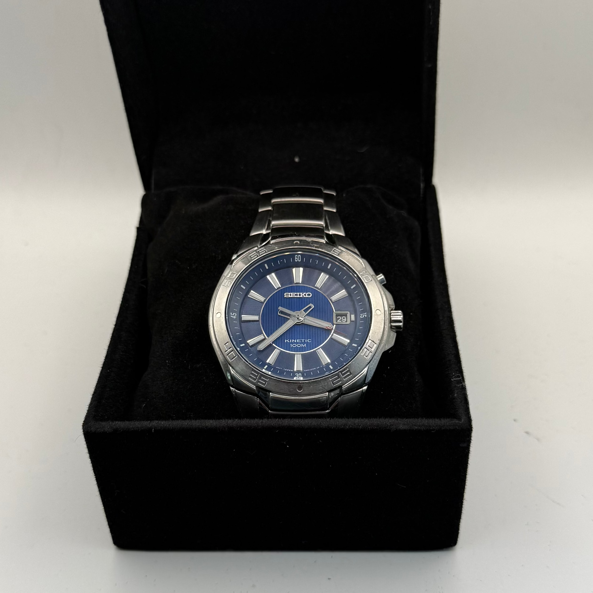 Seiko Kinetic 100M Blue Dial – 5M62-0CC0 | September 2019 | Fully Refurbished | Pre-Loved- £180.00