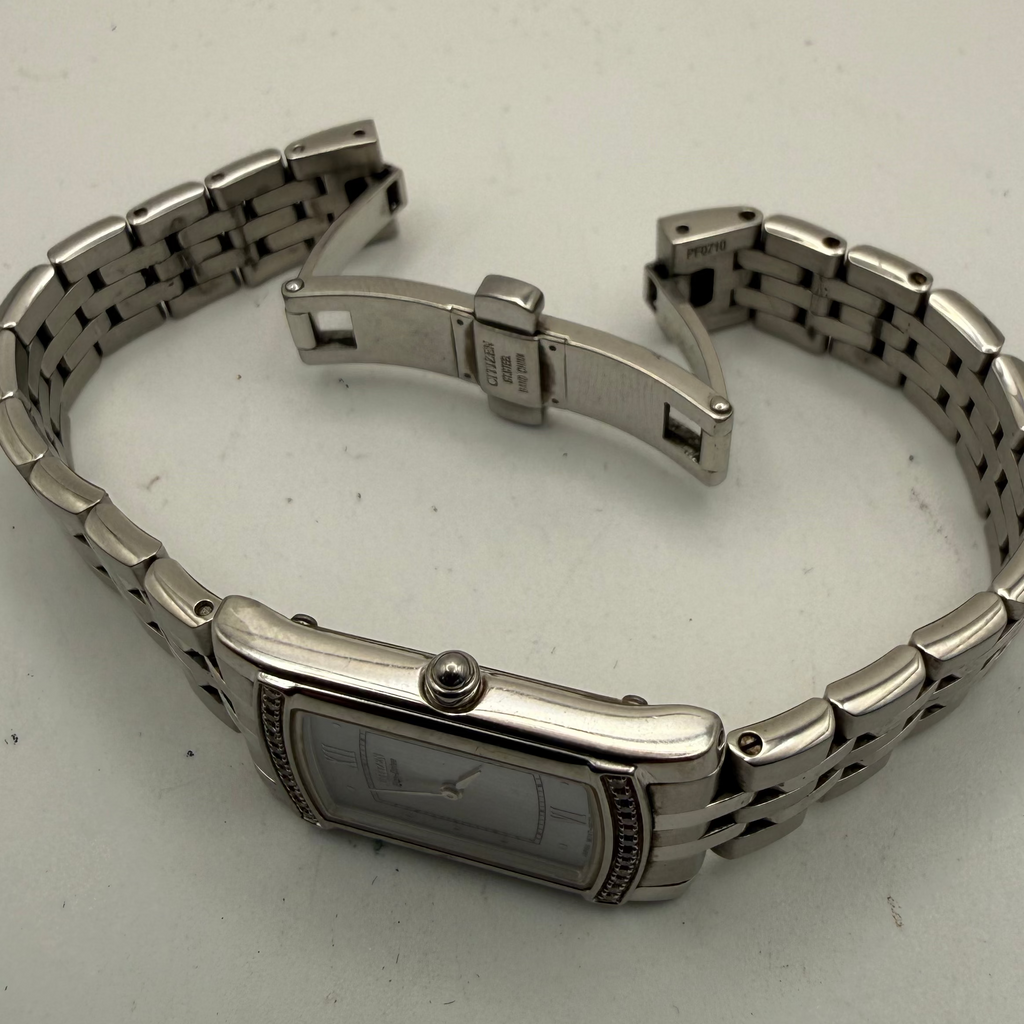 Citizen Eco-Drive Ladies Rectangular Diamond Accent Watch G670 (Fully Tested and Working)- £40.00