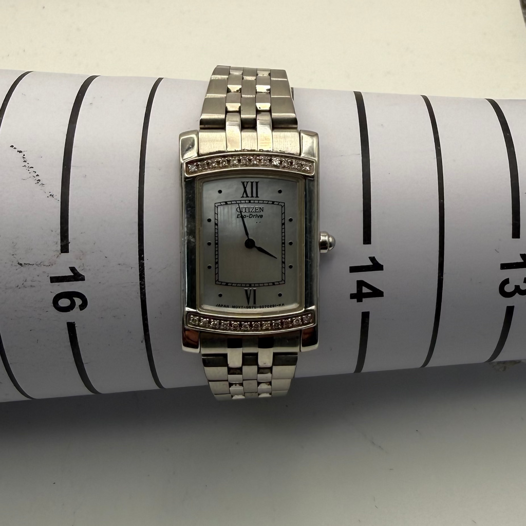 Citizen Eco-Drive Ladies Rectangular Diamond Accent Watch G670 (Fully Tested and Working)- £40.00