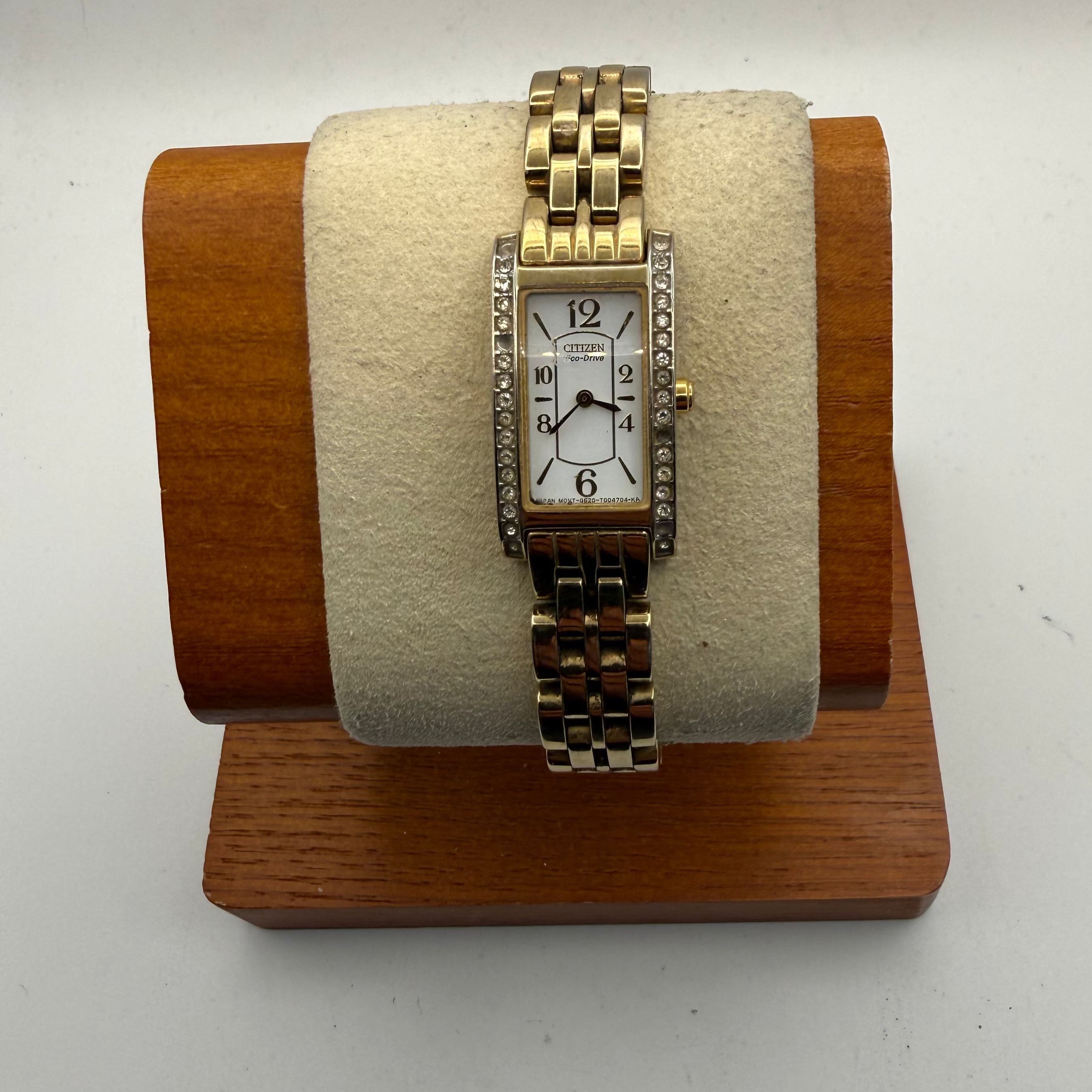 Citizen Eco-Drive Ladies Gold Tone Rectangular Crystal Set Watch G620 (Fully Tested and Working)- £40.00