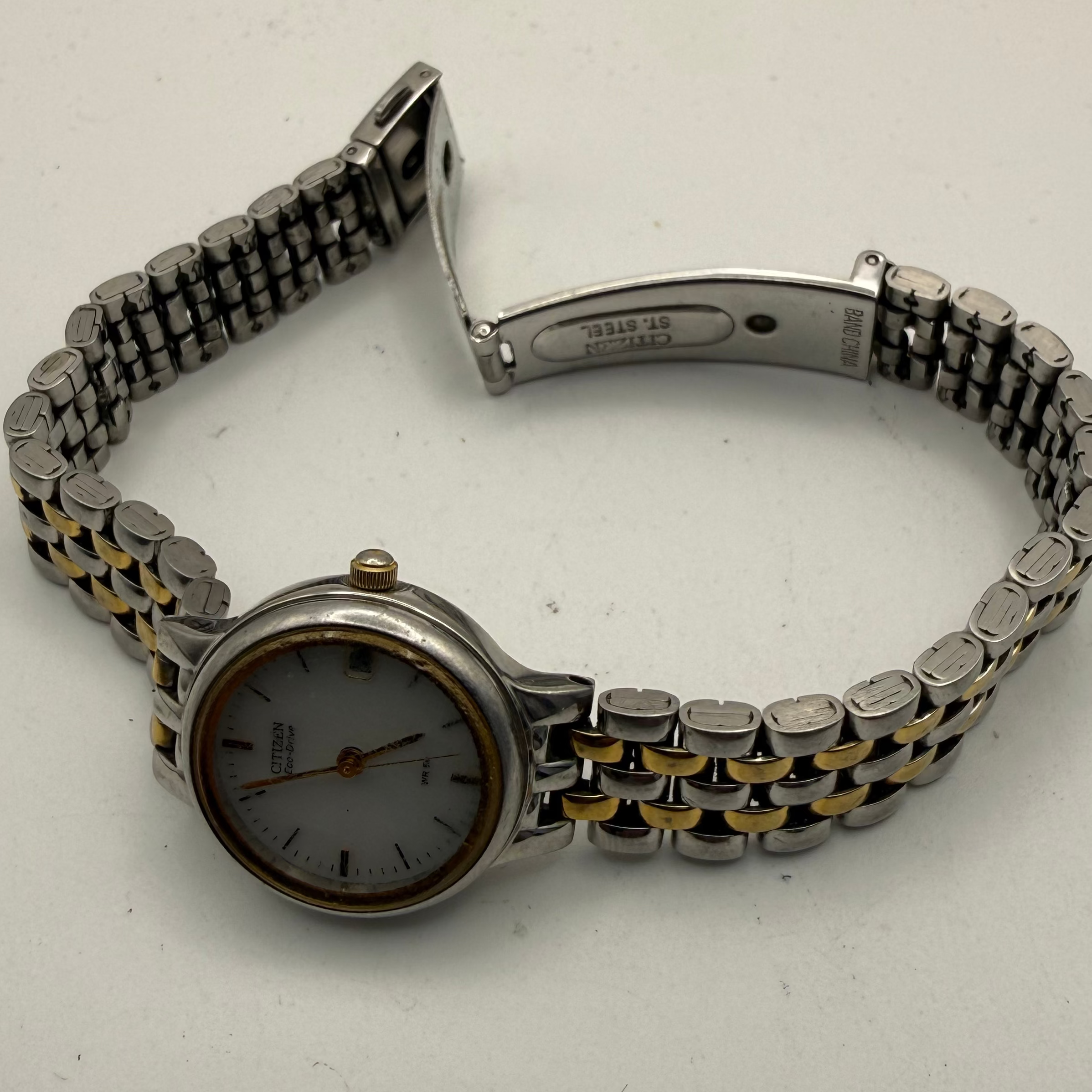 Citizen Eco-Drive Ladies Two Tone Date WR50 Watch GN-0-S – Fully Tested & Working- £40.00