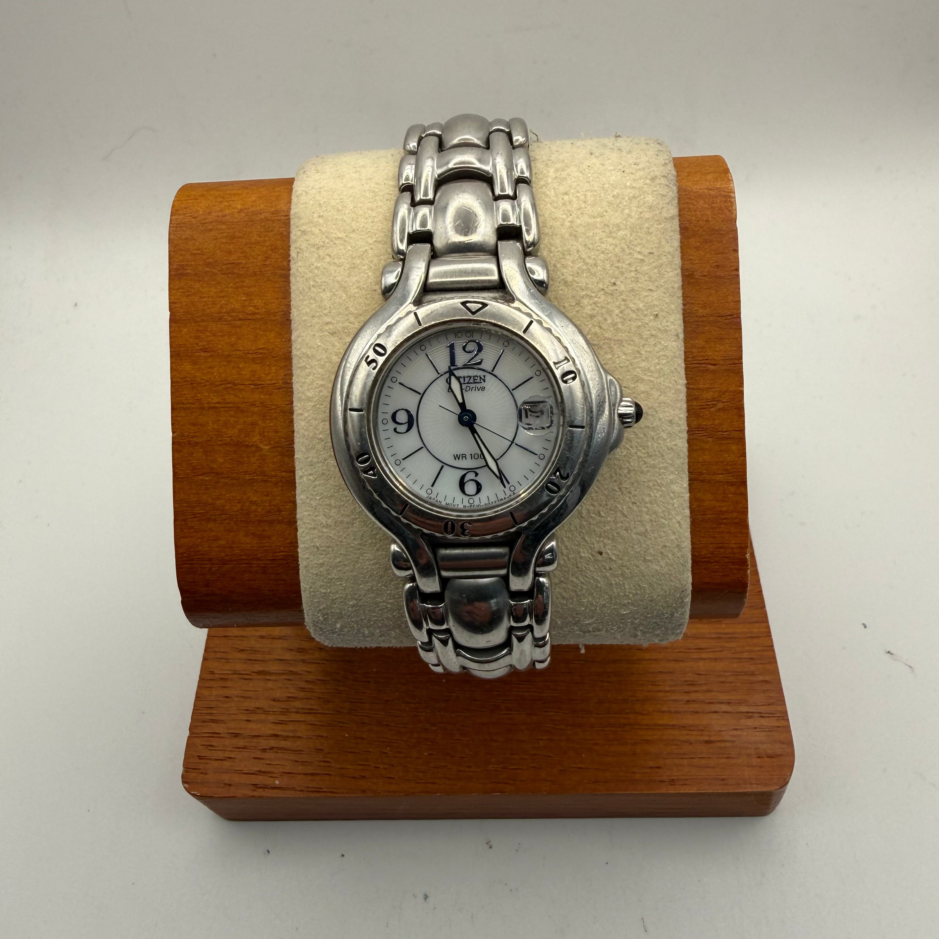 Citizen Eco-Drive Ladies WR100 Date Watch Silver Tone Bracelet (Fully Tested and Working)- £40.00