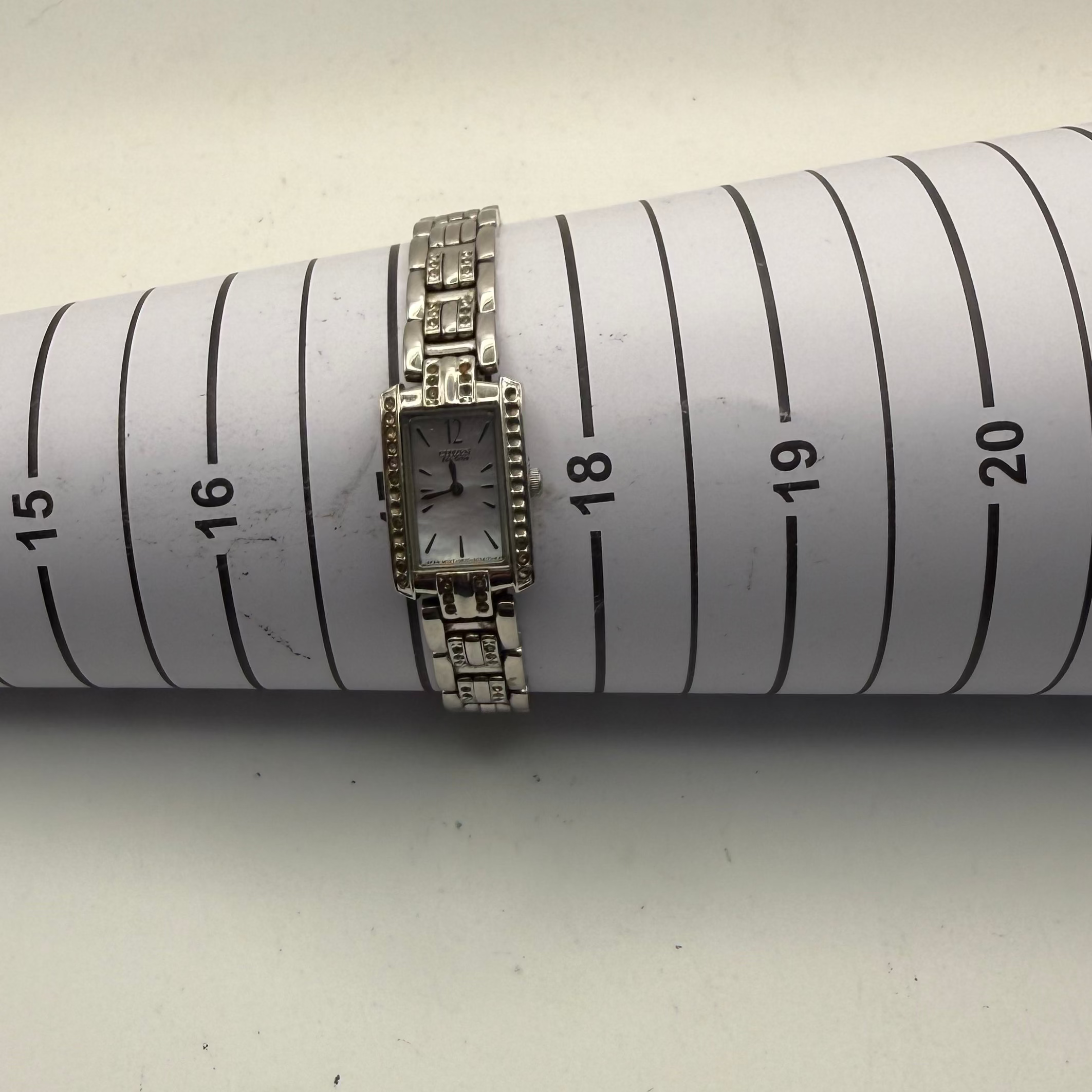Citizen Eco-Drive Ladies Rectangular Bracelet Watch Mother of Pearl Dial (Fully Tested and Working)- £40.00