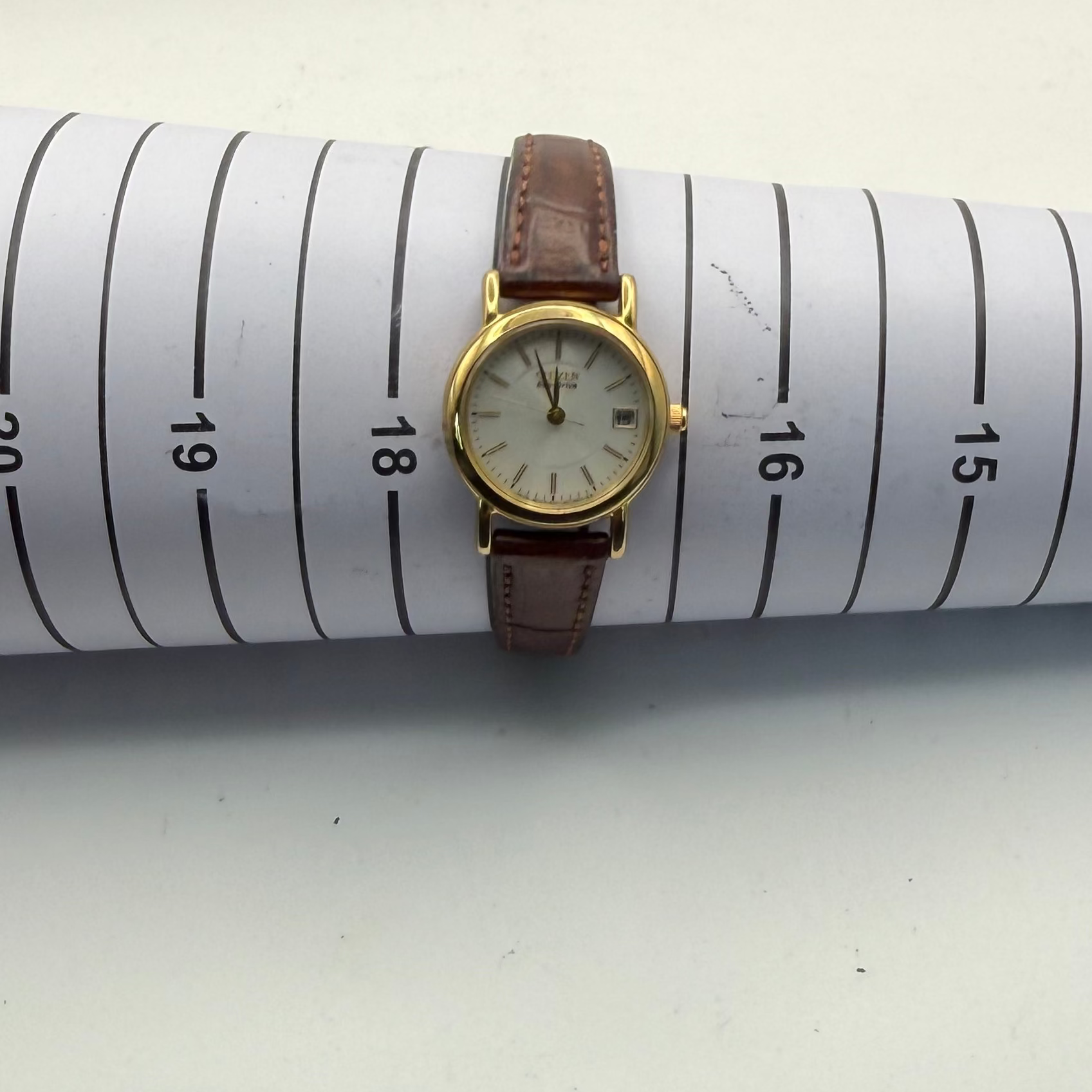 Citizen Eco-Drive Ladies Gold Tone Date Watch White Dial Leather Strap (Fully Tested and Working)- £40.00
