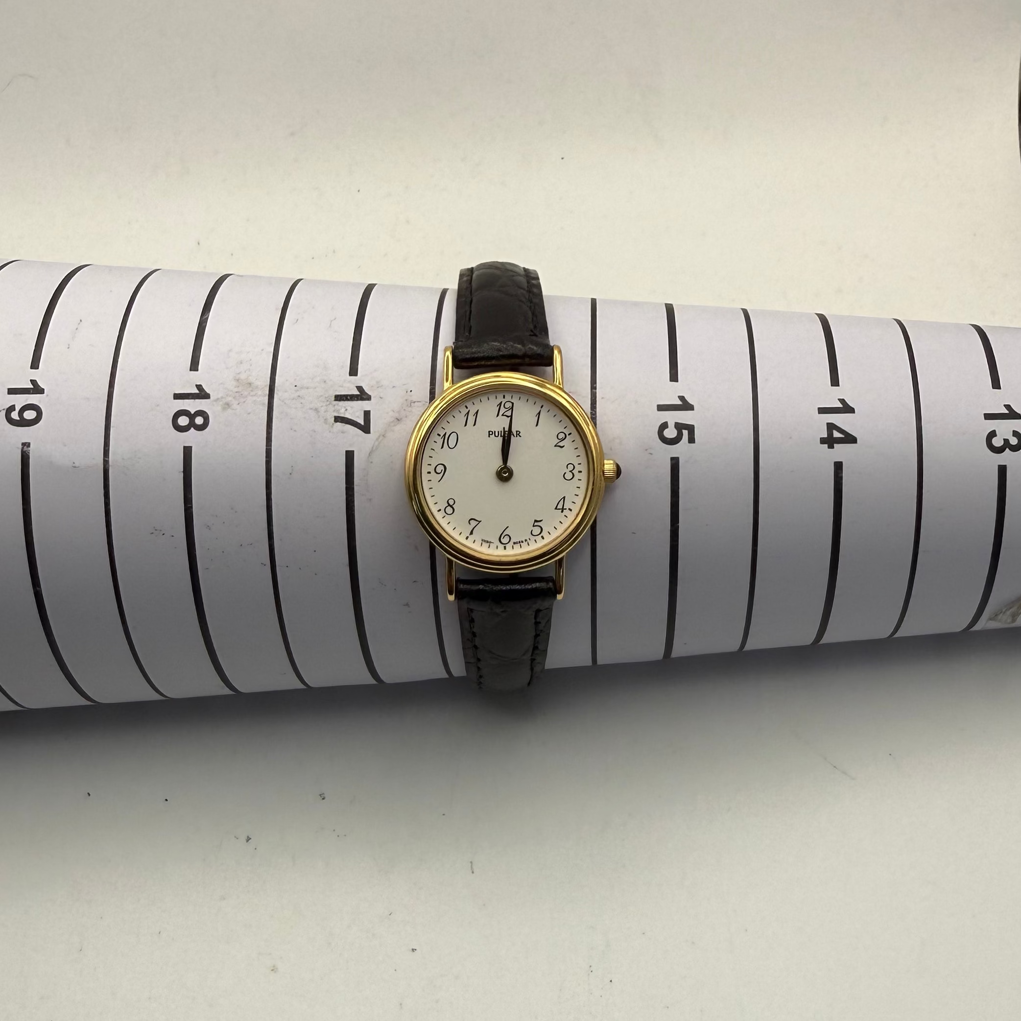 Pulsar Ladies Gold Tone Quartz Watch White Dial Black Leather Strap (Fully Tested and Working)- £25.00