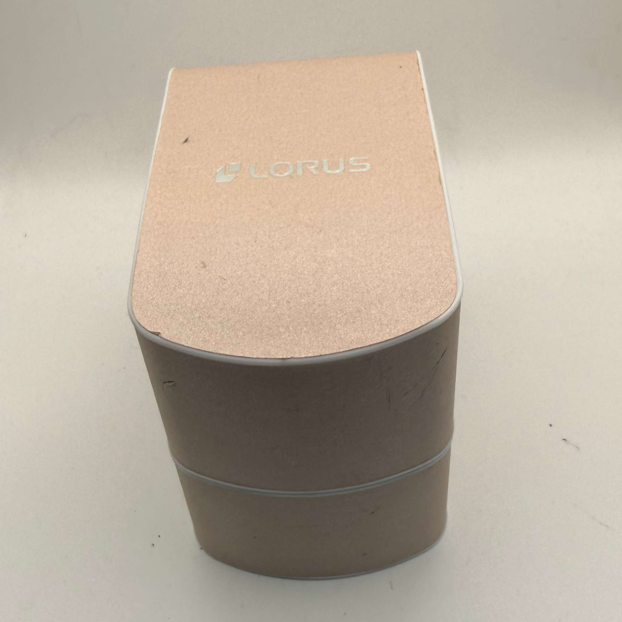 Lorus Chronograph 100m Men’s Watch | Cream Dial | 45mm Case | Leather Strap | Full Set- £70.00