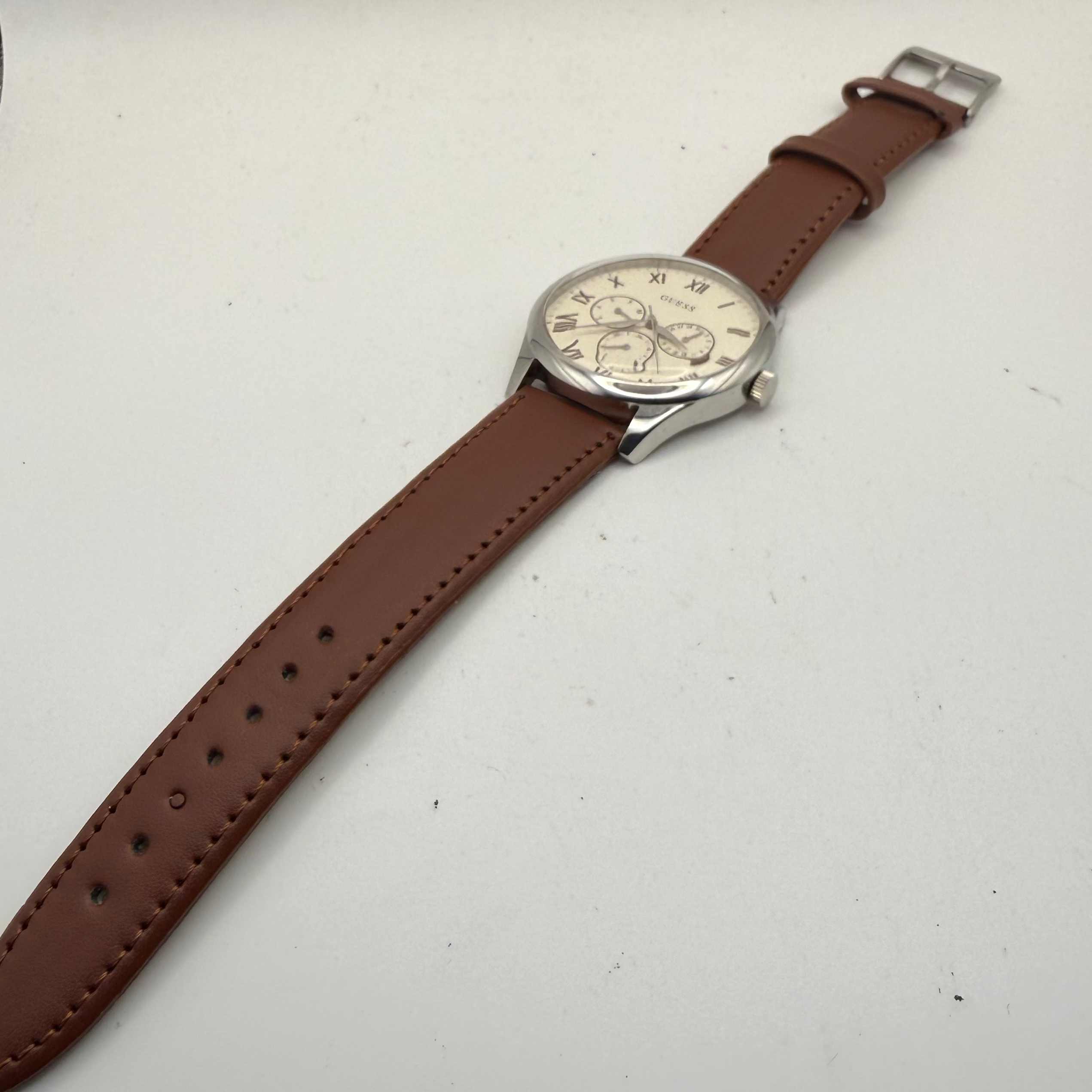 GUESS Classic Multi-Dial Watch – 42mm – New Leather Strap – Pre-Loved- £70.00