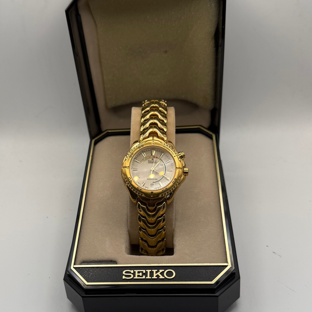 Seiko Kinetic Sports 100 3M22-0B90 Gold Tone Bracelet Watch- £180.00
