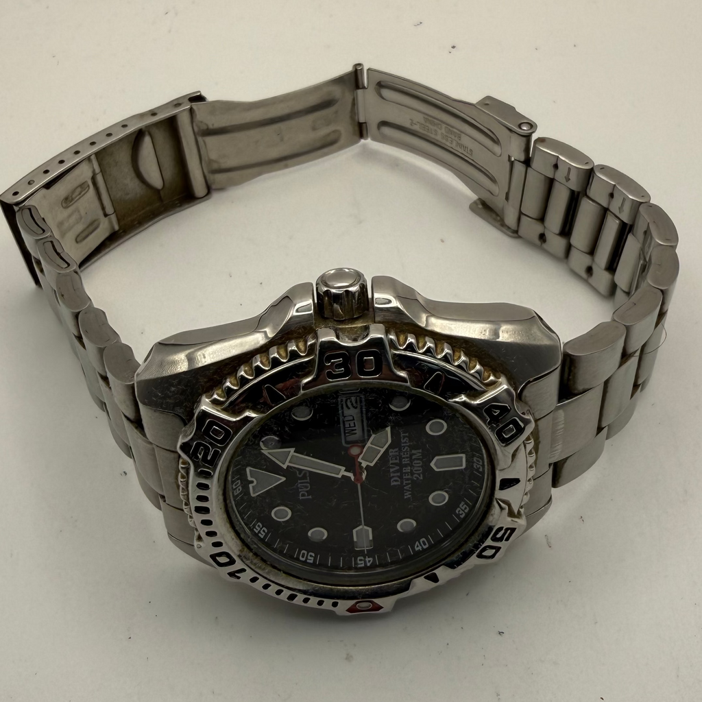 Pulsar Diver V736-6B90 200M Day-Date Quartz Watch – 42.5mm – Boxed- £70.00