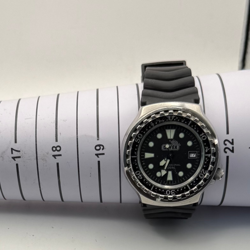 Divex Professional 200M Diver Watch- £70.00