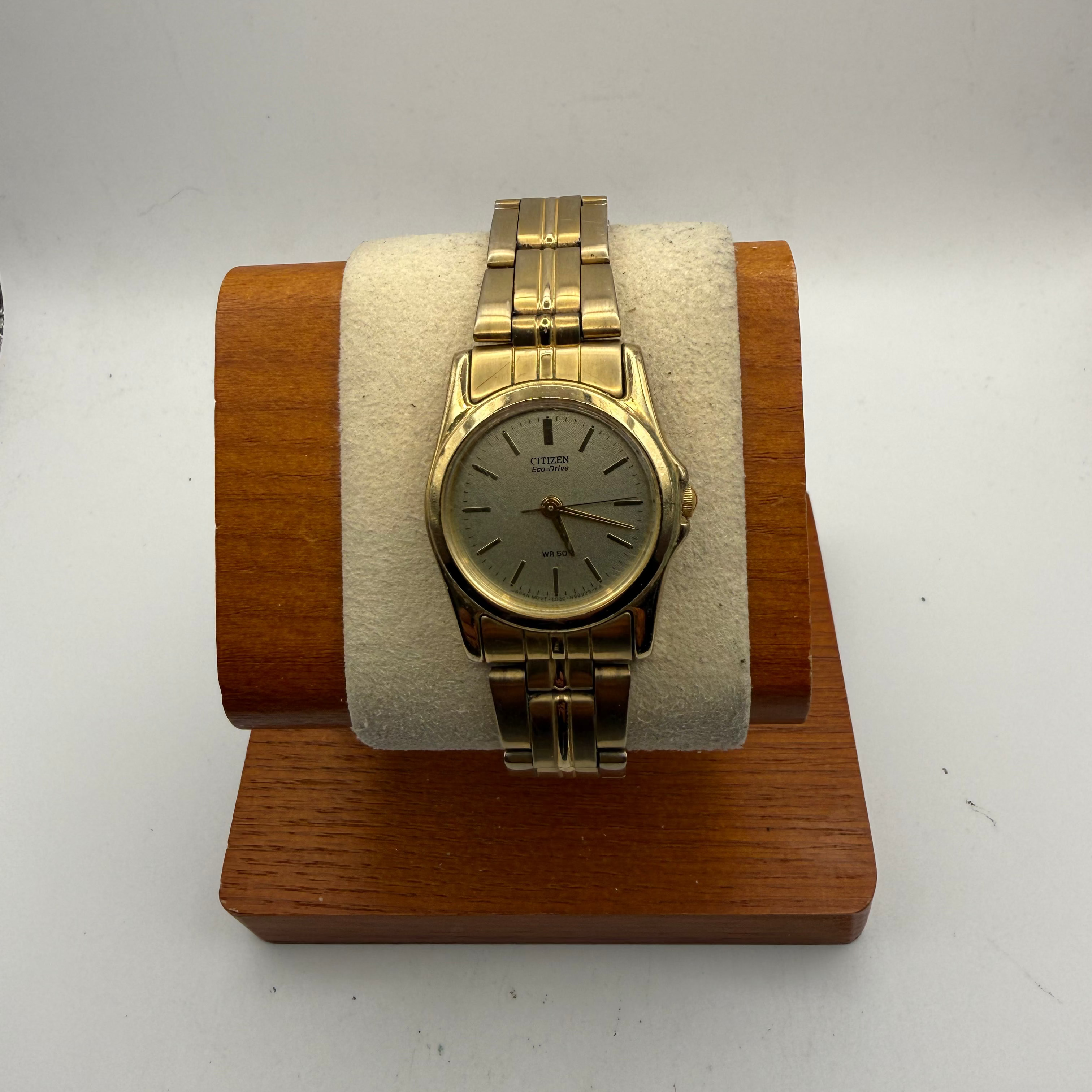 Citizen Eco-Drive Ladies Gold Tone Bracelet Watch 27mm 16cm FULLY TESTED AND WORKING- £40.00