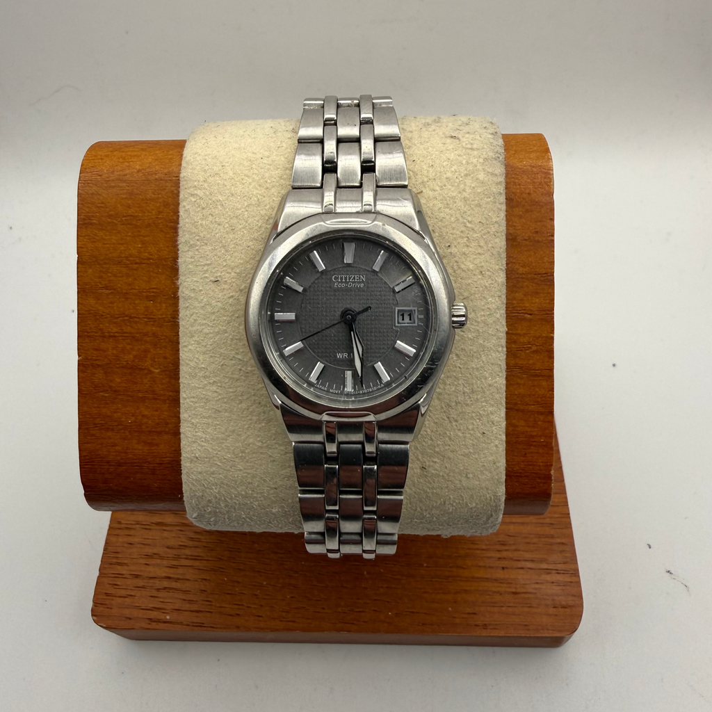 Citizen Eco-Drive Ladies Stainless Steel Bracelet Watch Date 27mm 16cm FULLY TESTED AND WORKING