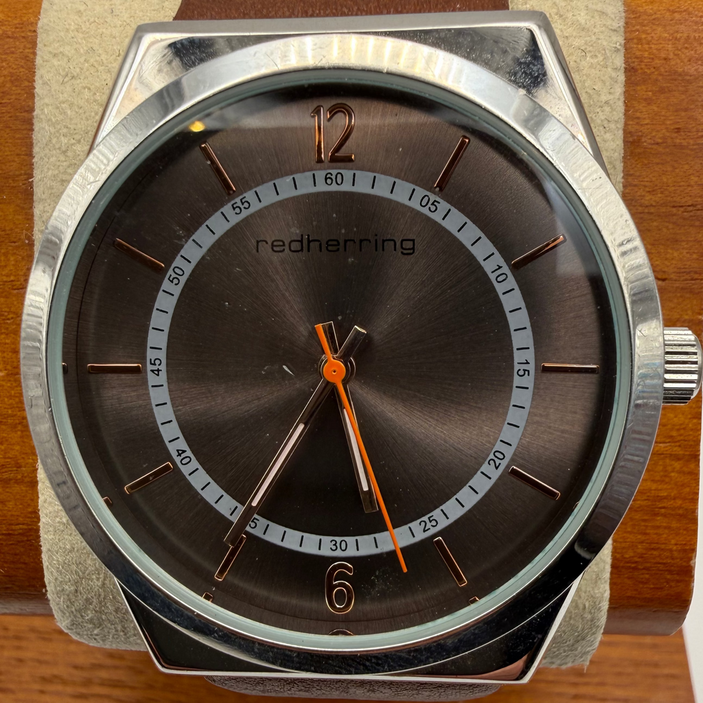 Red Herring Minimalist Brown Dial Watch 43mm – FULLY TESTED AND WORKING- £40.00