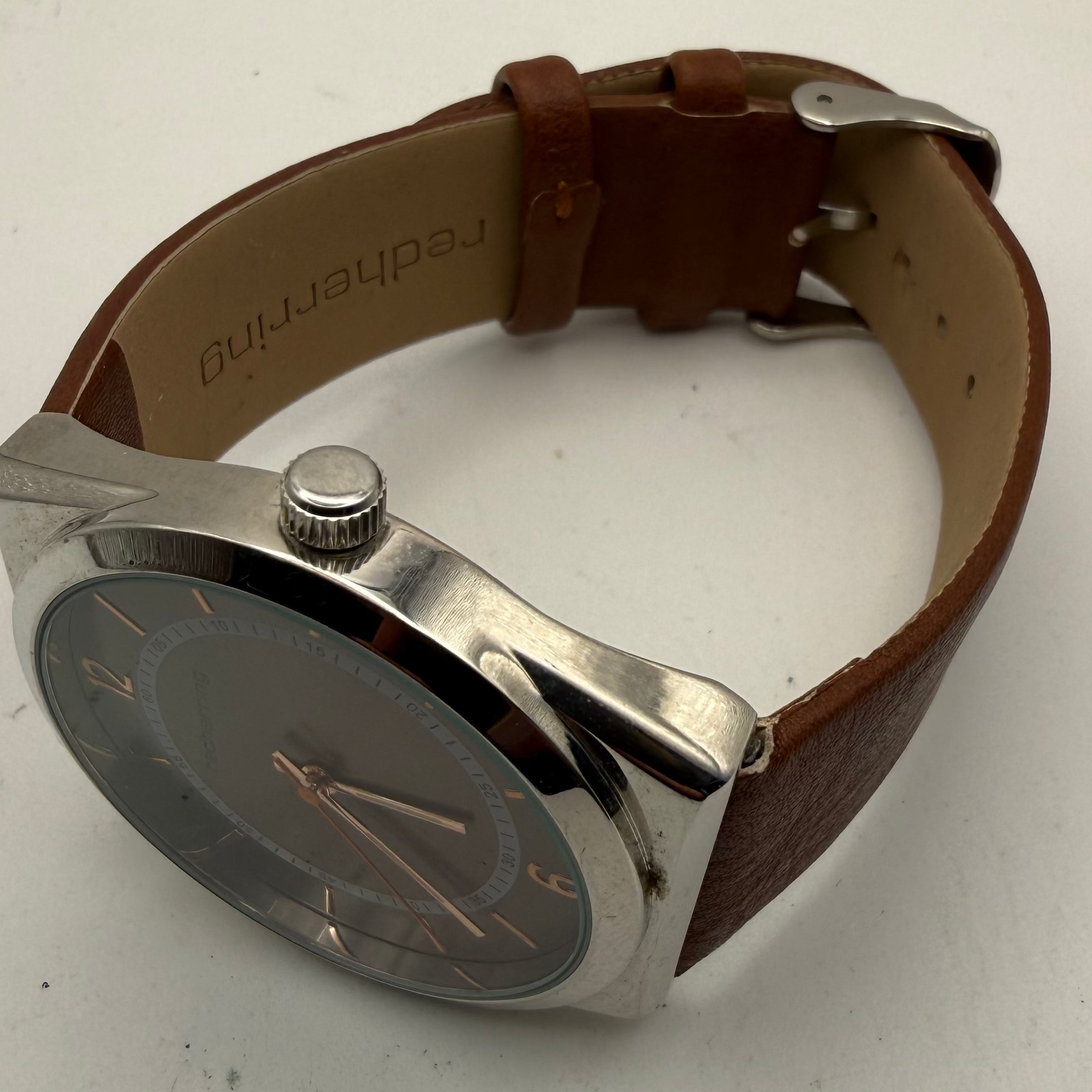 Red Herring Minimalist Brown Dial Watch 43mm – FULLY TESTED AND WORKING- £40.00