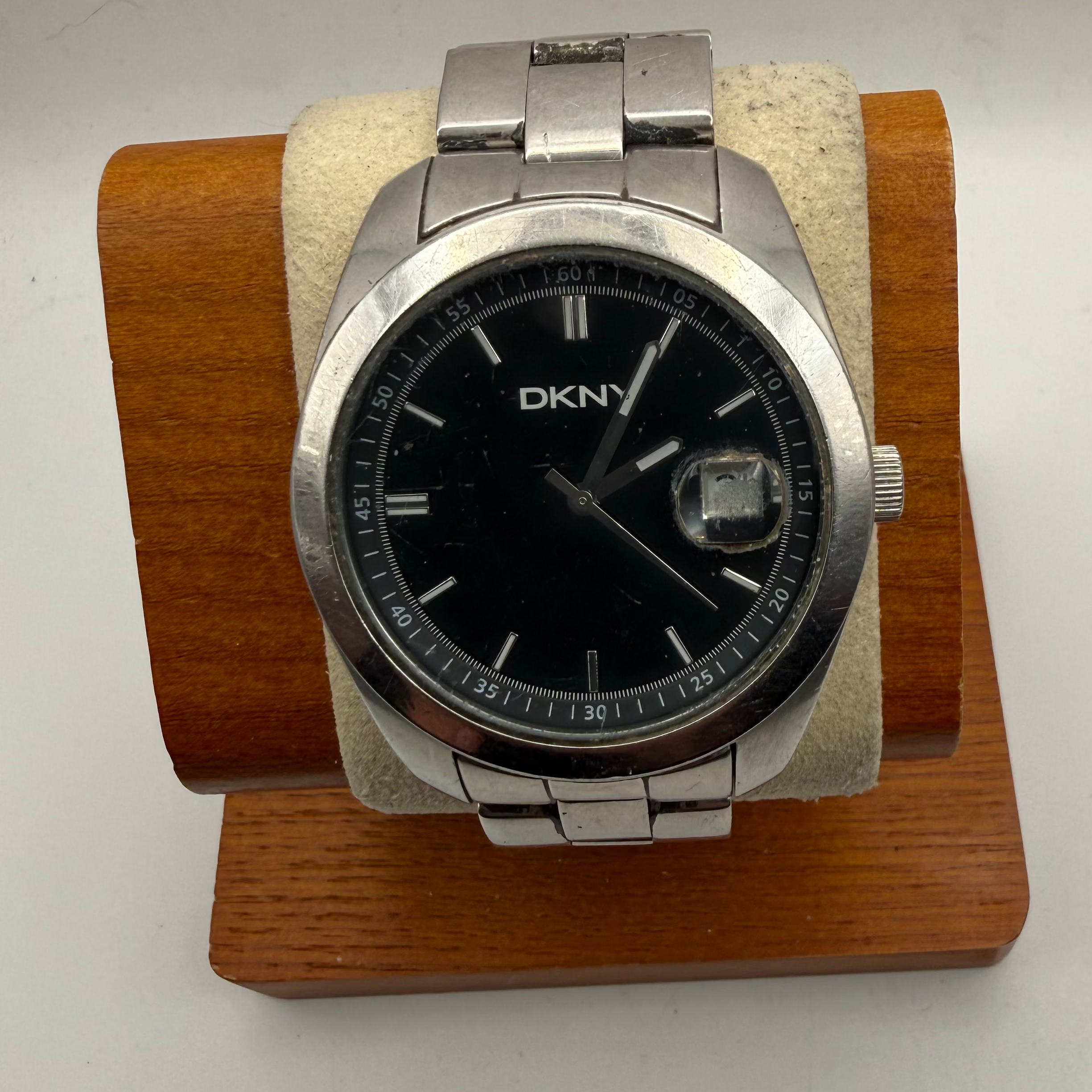 DKNY Black Dial Date Watch Stainless Steel 42.5mm – FULLY TESTED AND WORKING- £35.00