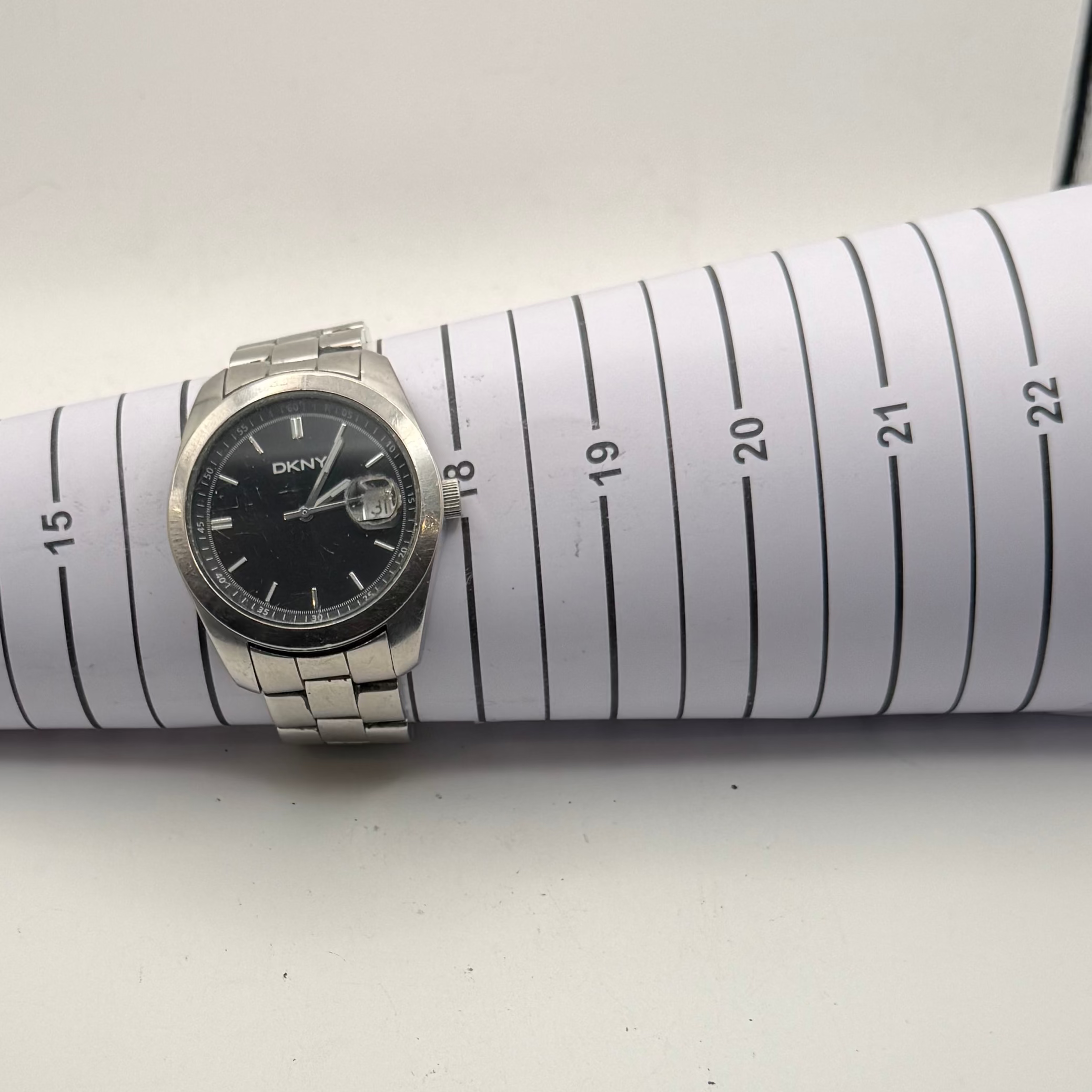 DKNY Black Dial Date Watch Stainless Steel 42.5mm – FULLY TESTED AND WORKING- £35.00