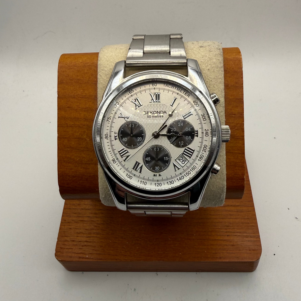 Sekonda Chronograph Silver Dial Date Watch 44mm – FULLY TESTED AND WORKING- £40.00