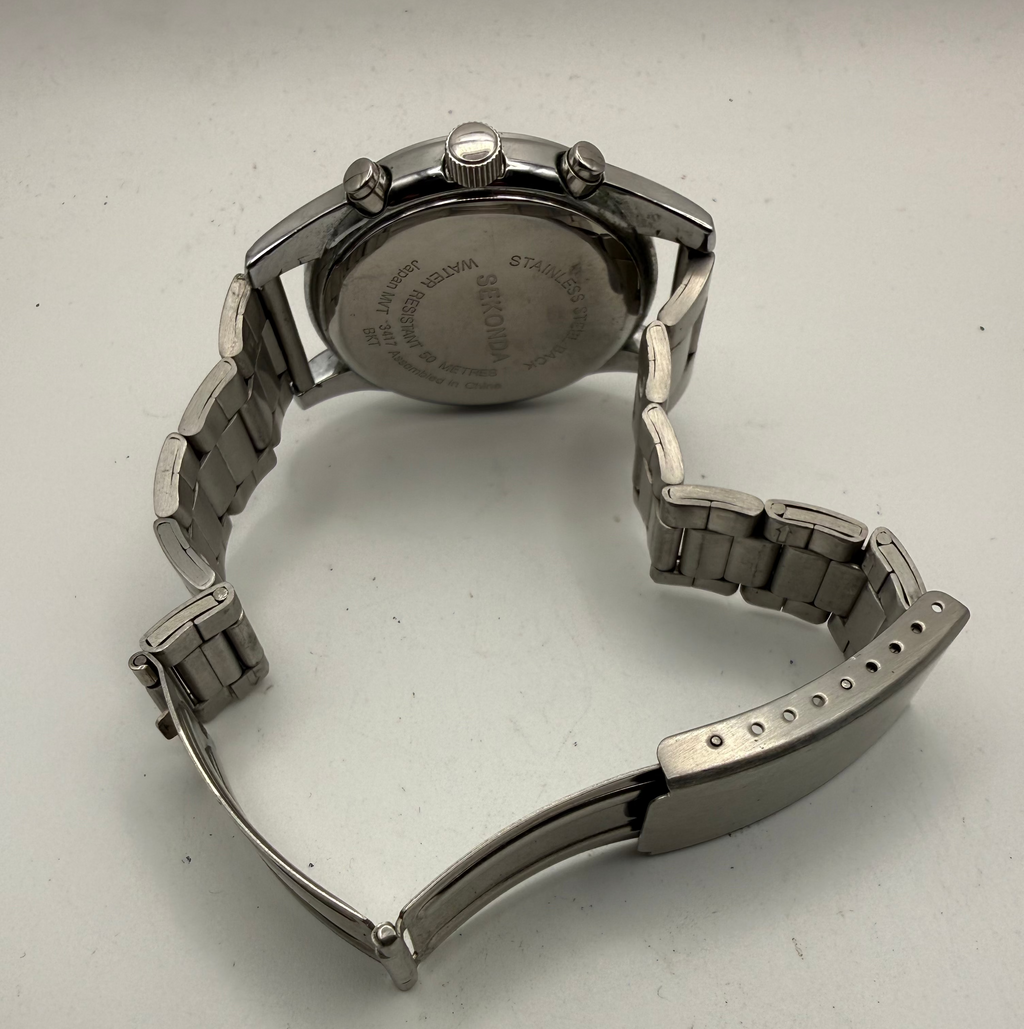 Sekonda Chronograph Silver Dial Date Watch 44mm – FULLY TESTED AND WORKING- £40.00