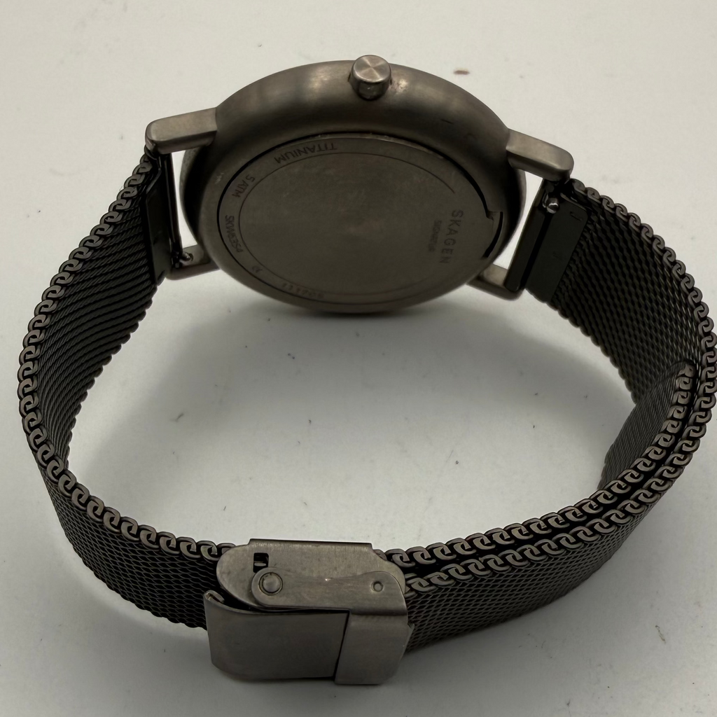 Skagen Signatur Titanium SKW6354 Grey Dial Mesh Watch 41.5mm – FULLY TESTED- £60.00