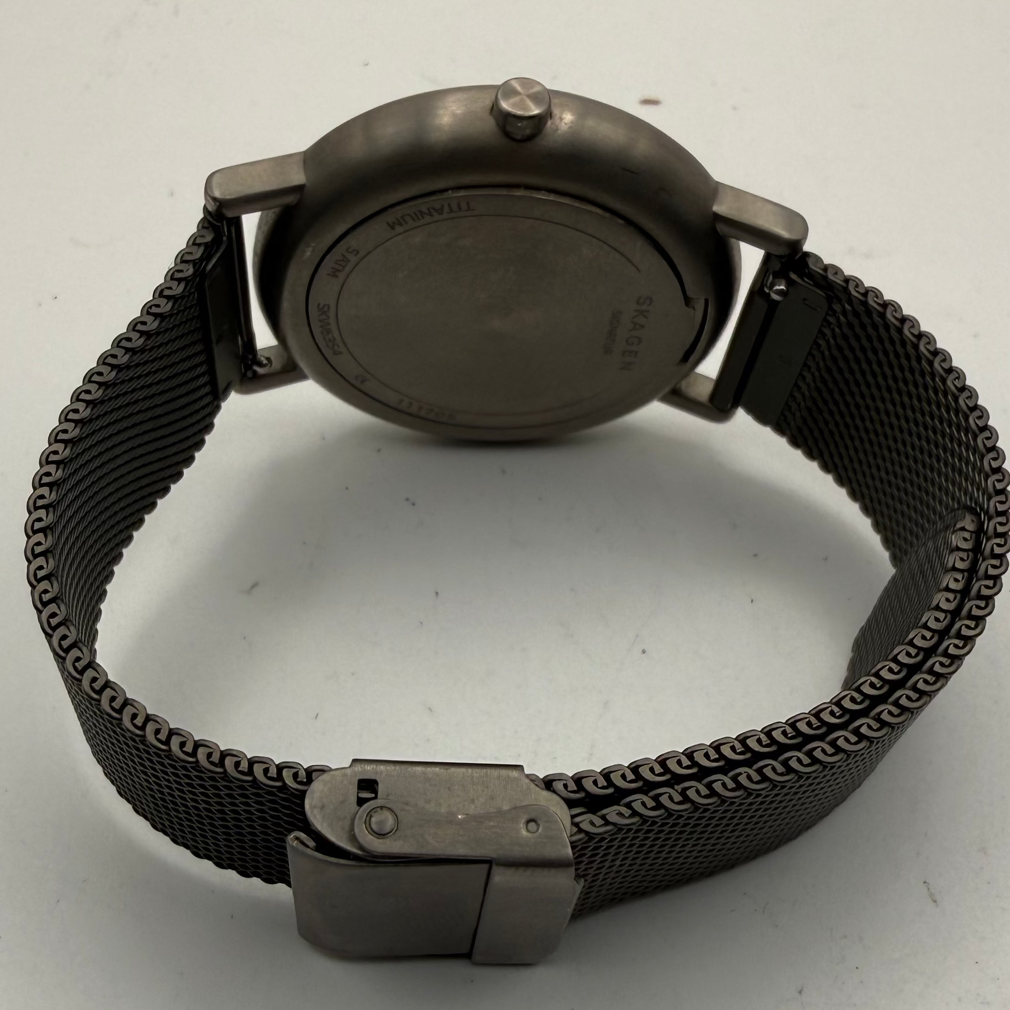 Skagen Signatur Titanium SKW6354 Grey Dial Mesh Watch 41.5mm – FULLY TESTED- £60.00