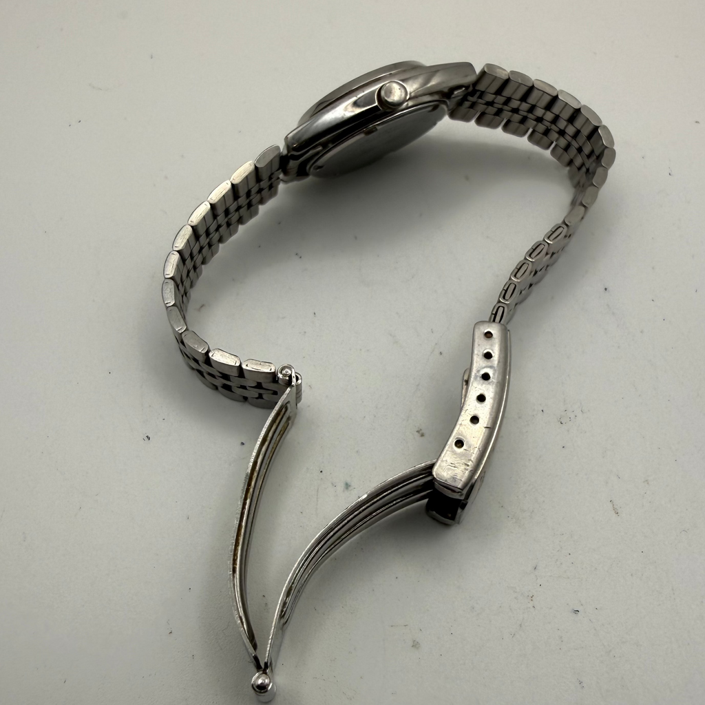 Seiko Quartz Day Date Silver Dial 25mm – FULLY TESTED AND WORKING- £