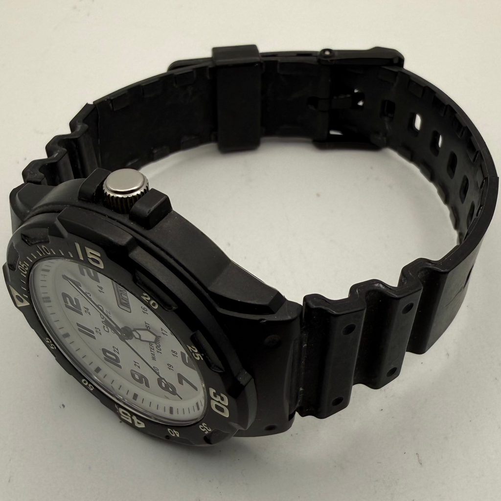 Casio MRW-200H White Dial 100M Men’s Watch (Fully Tested and Working)- £35.00