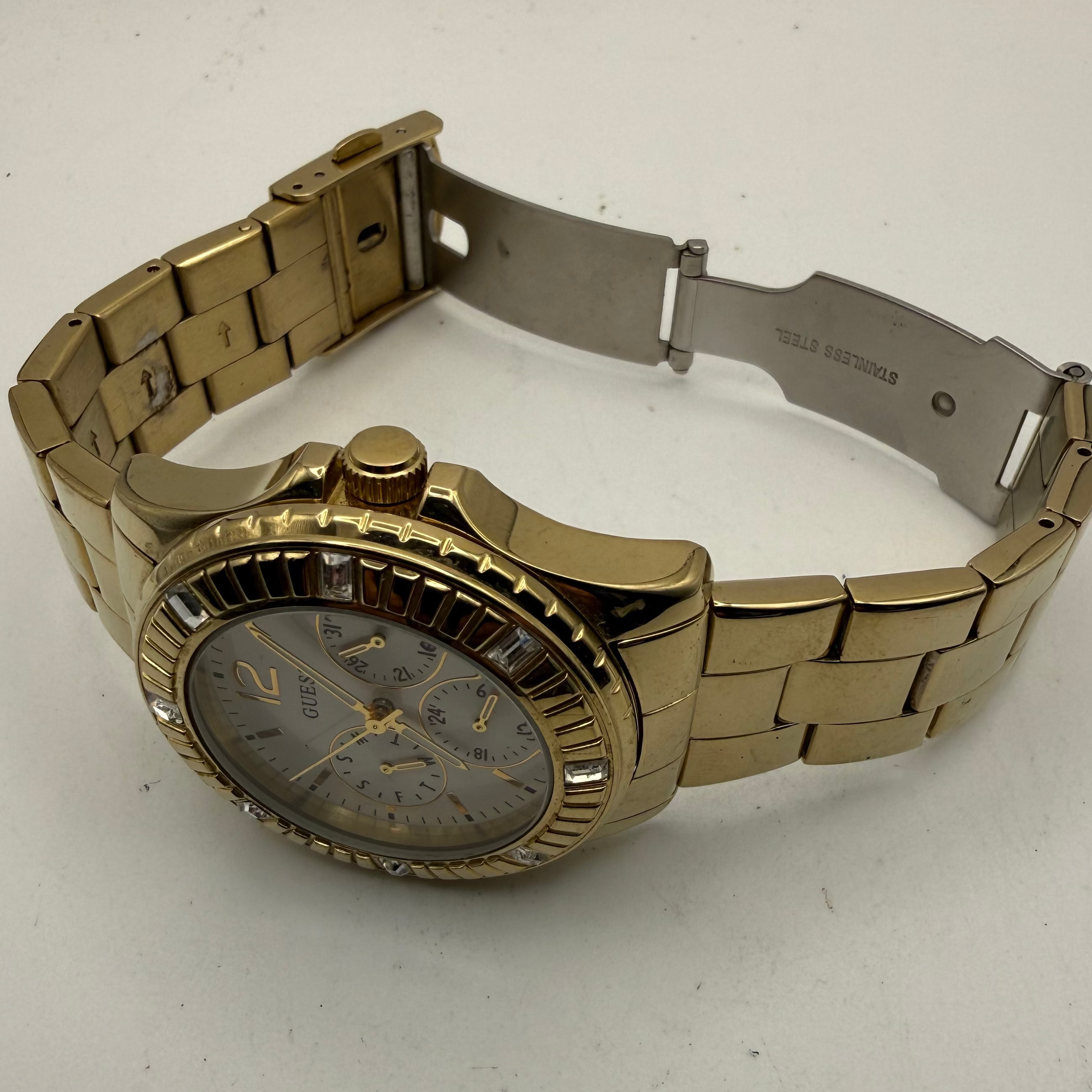 Guess Ladies Gold Tone Crystal Bezel Watch (Fully Tested and Working)- £50.00