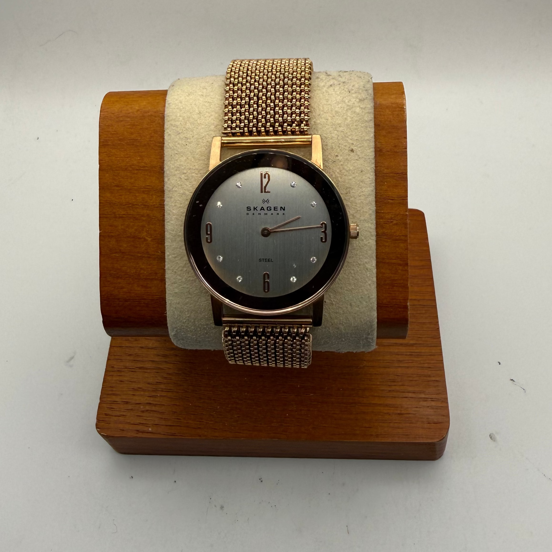 Skagen Denmark Ladies Rose Gold Mesh Watch (Fully Tested and Working)- £40.00