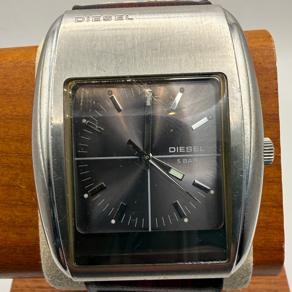 Diesel DZ-1037 Oversize Retro Tank Watch (Fully Tested and Working)- £60.00
