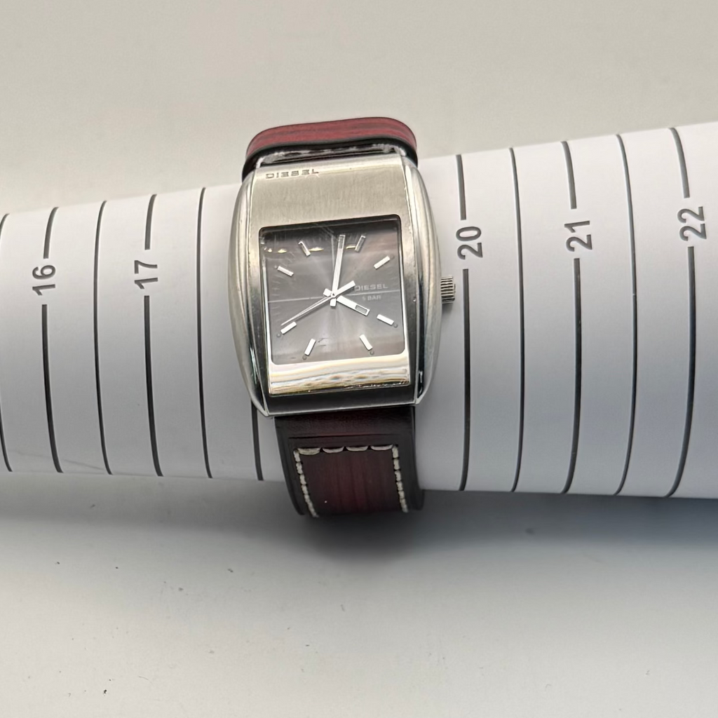 Diesel DZ-1037 Oversize Retro Tank Watch (Fully Tested and Working)- £60.00