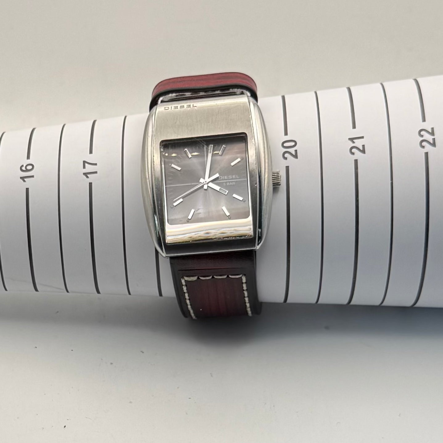 Diesel DZ-1037 Oversize Retro Tank Watch (Fully Tested and Working)- £60.00