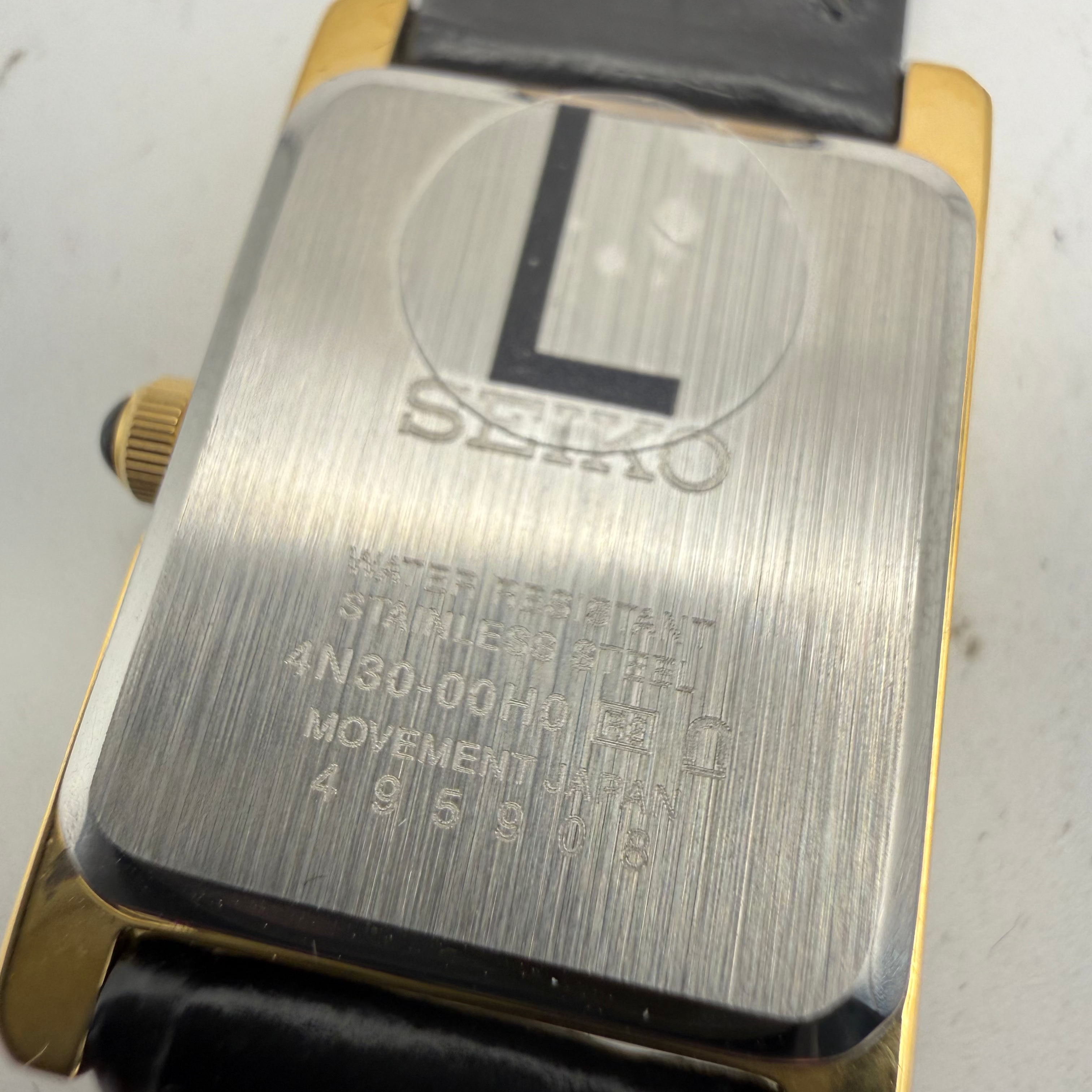Seiko SWR054P1 Ladies Tank Watch Gold Tone Rectangular Dress Watch (As New With Tags)- £85.00
