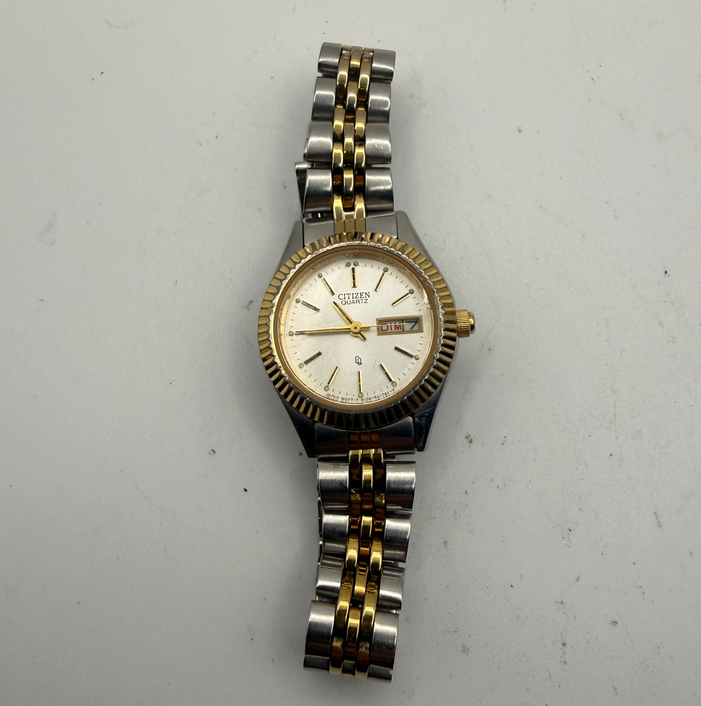 Citizen Quartz Two Tone Ladies Day Date Watch 5500-R00418- £35.00