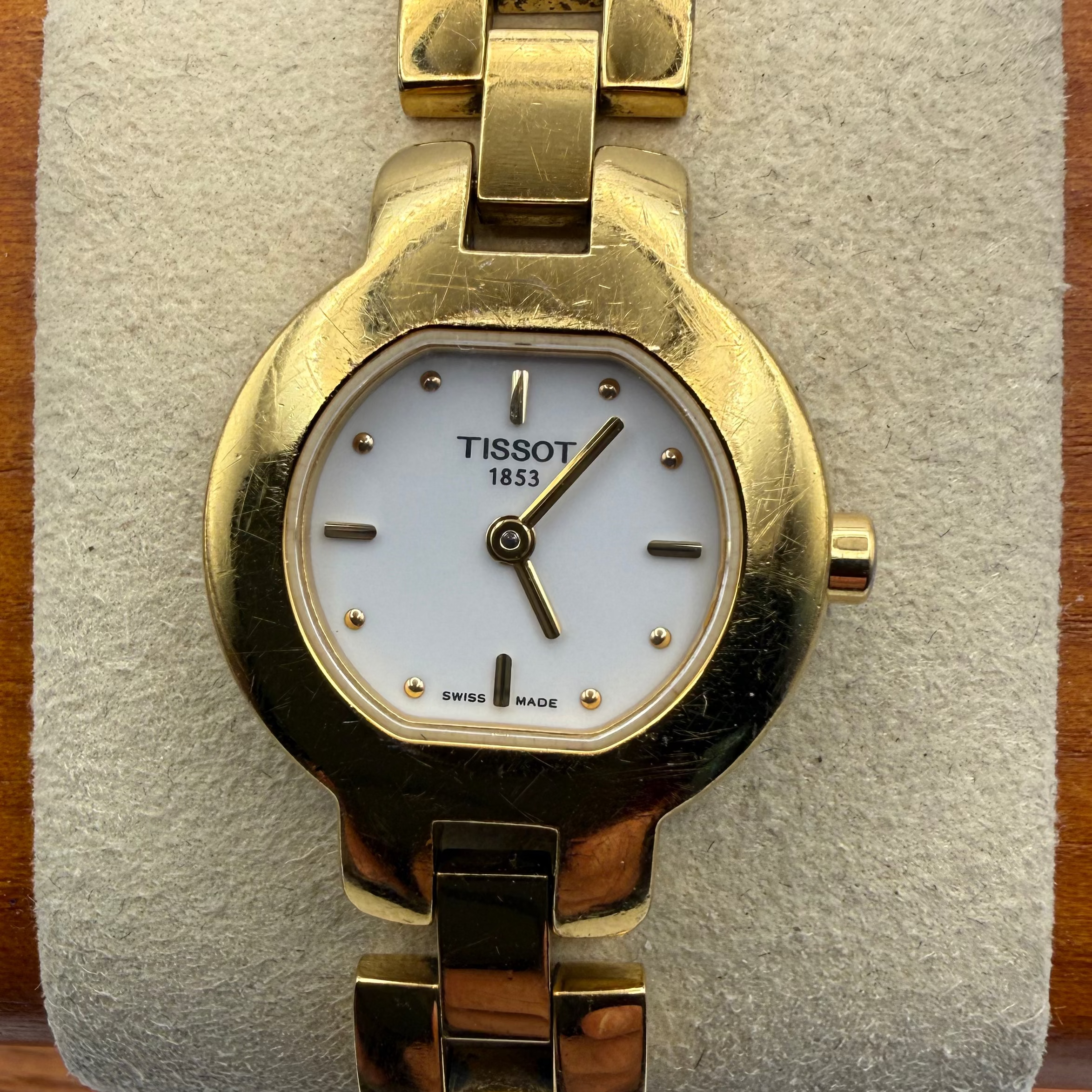 Tissot 1853 Ladies Gold Tone Swiss Watch – White Dial- £65.00