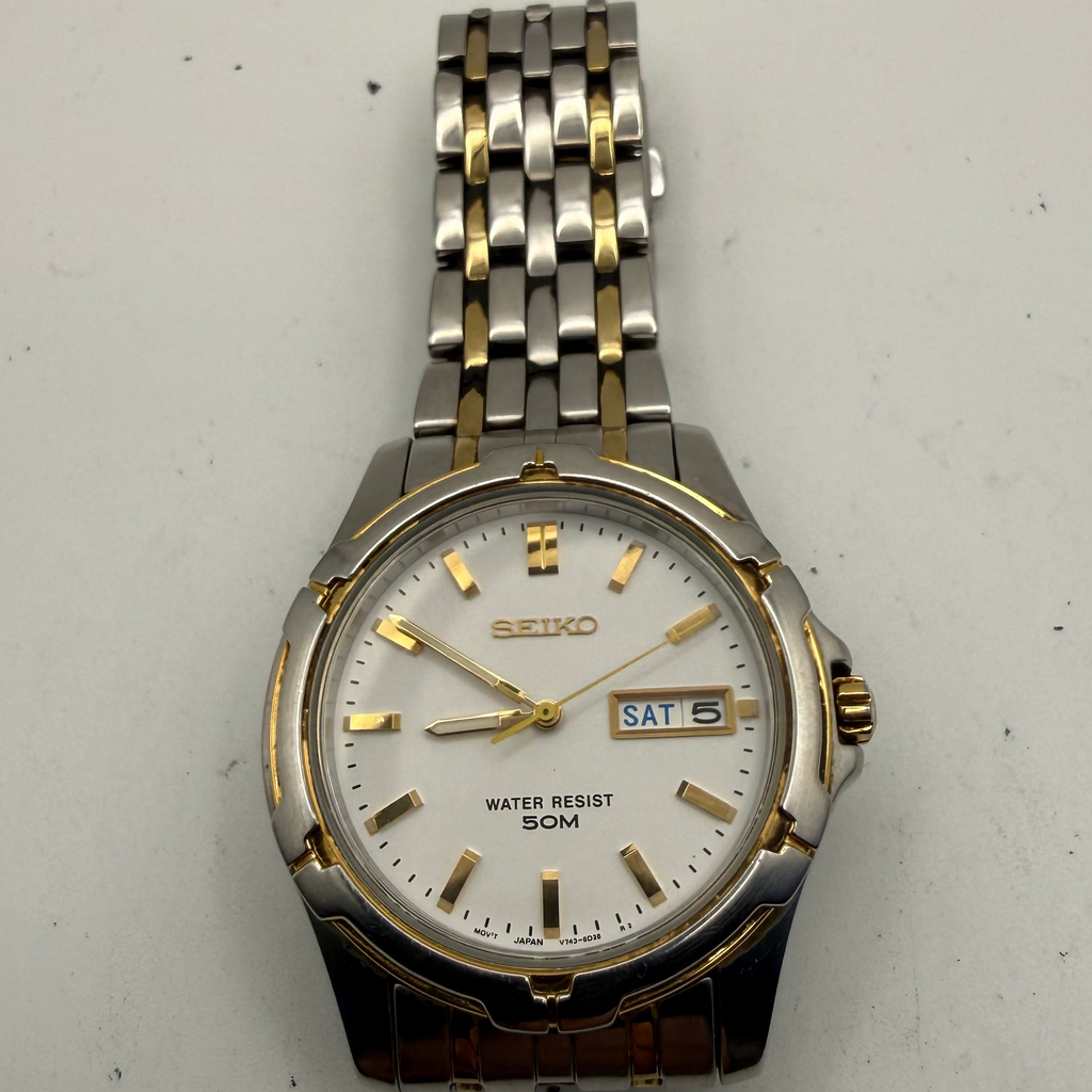 Seiko V743-8B29 Two Tone Day Date Quartz Watch – Circa May 2000- £75.00