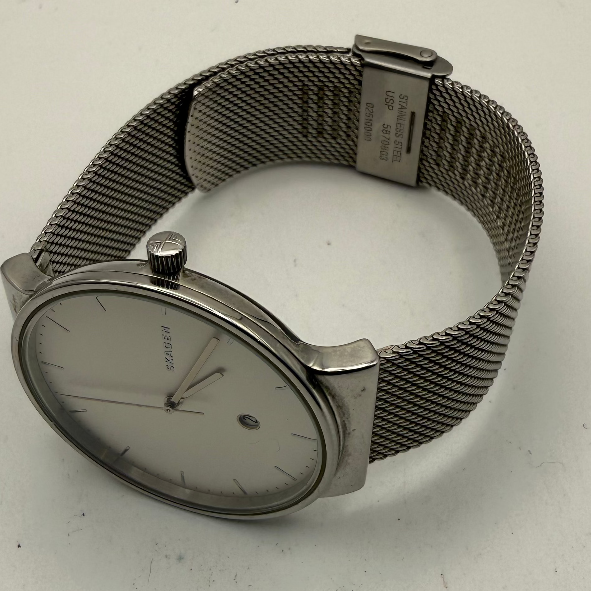 Skagen SKW6290 Minimalist Mesh Bracelet Watch- £70.00