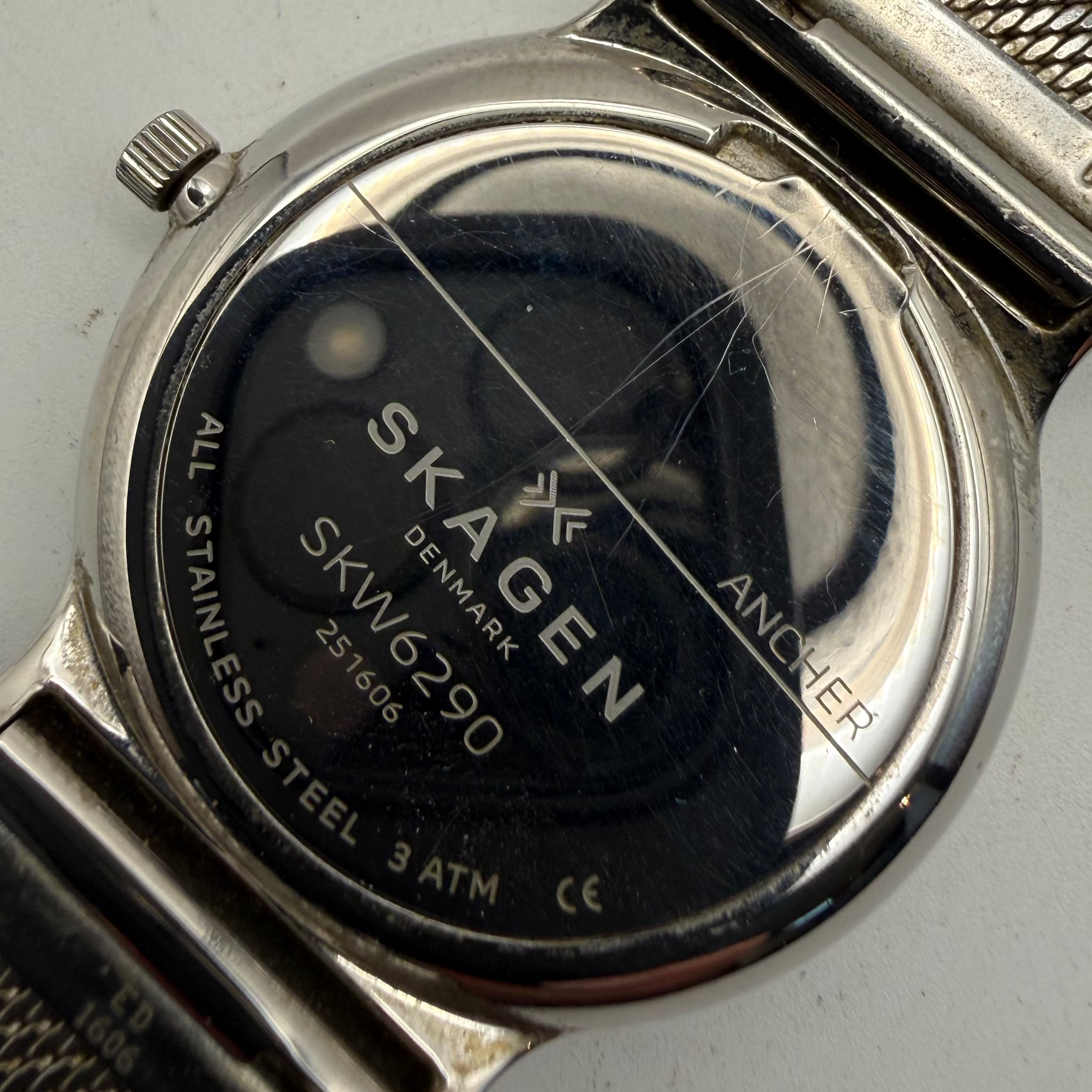 Skagen SKW6290 Minimalist Mesh Bracelet Watch- £70.00