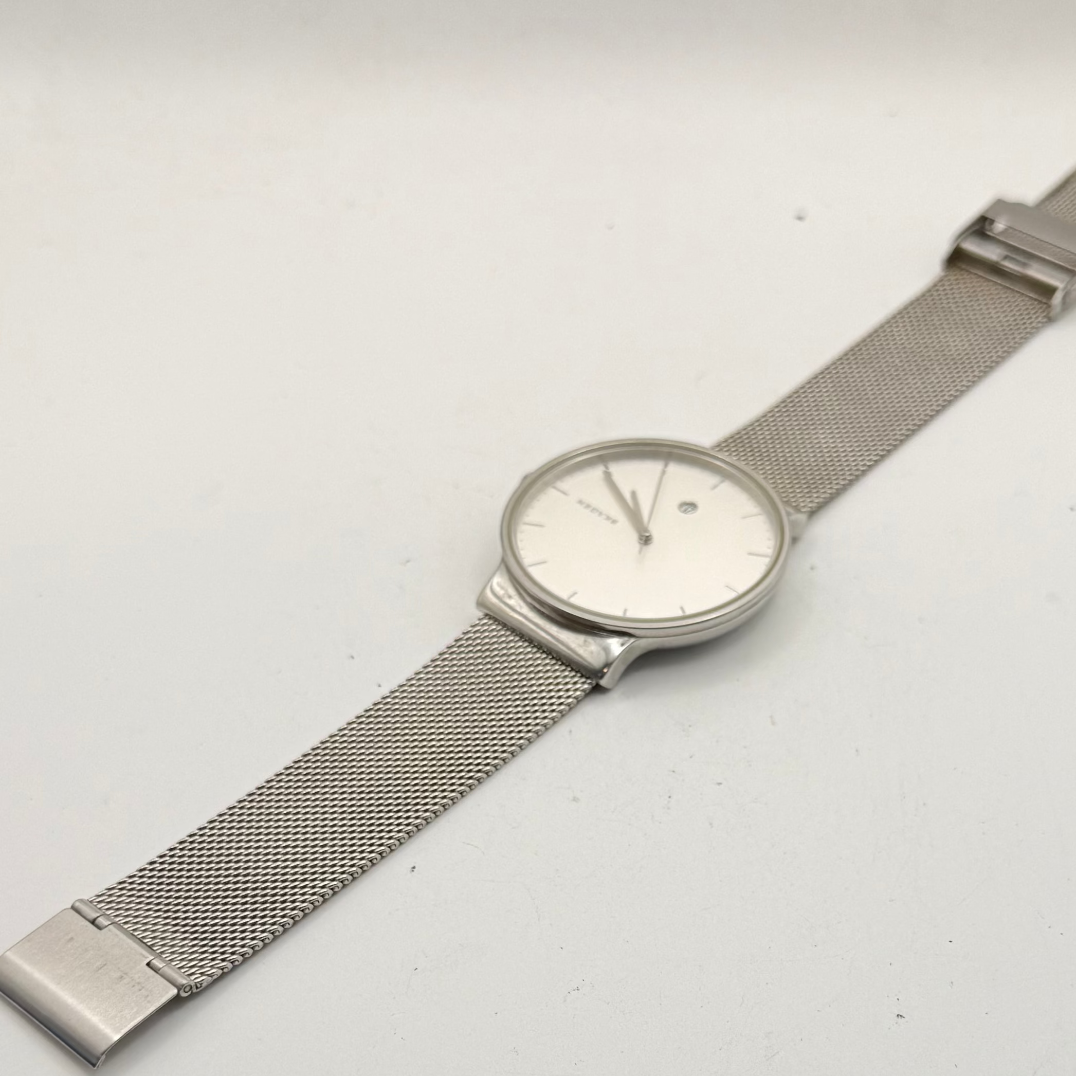 Skagen SKW6290 Minimalist Mesh Bracelet Watch- £70.00