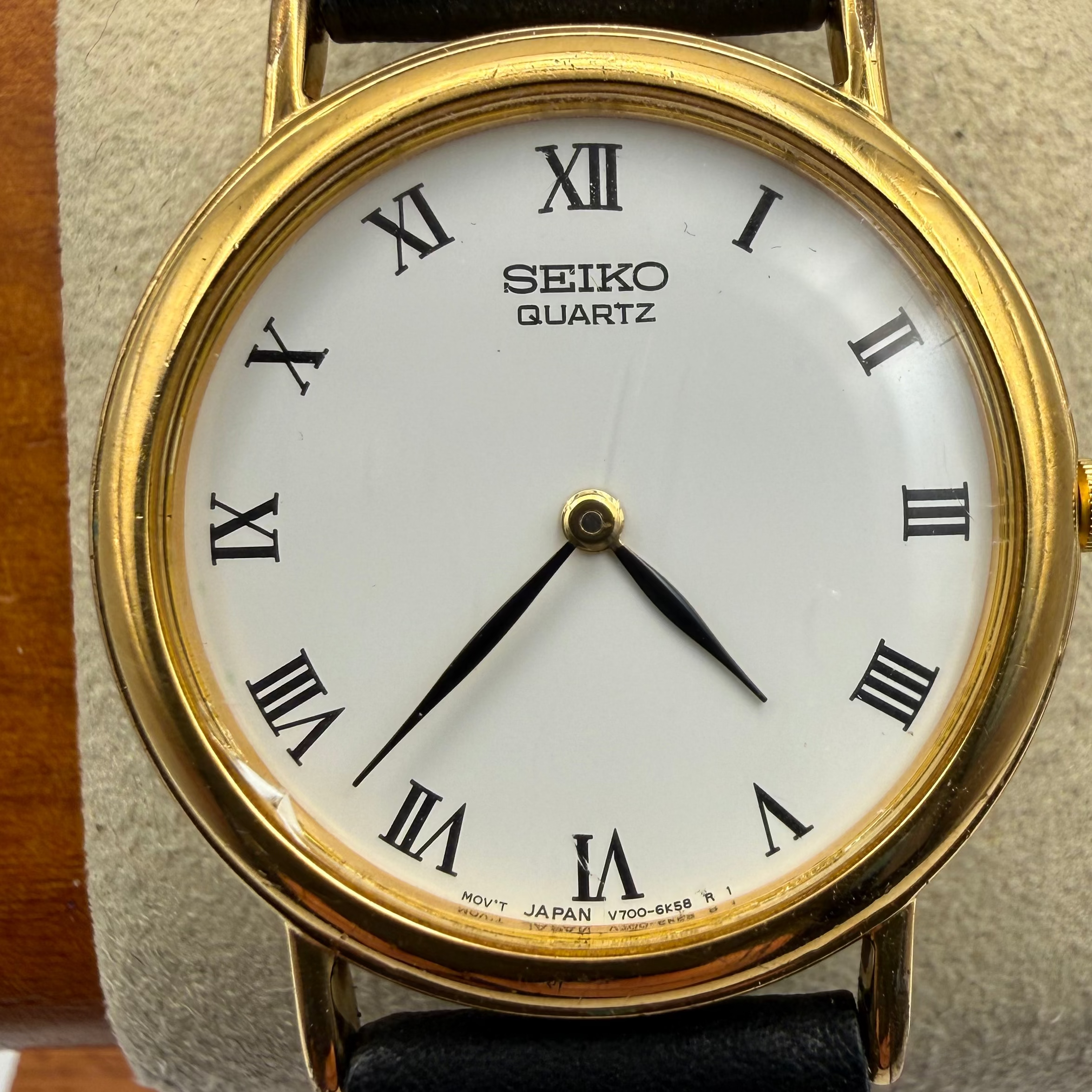 Vintage Seiko Quartz Dress Watch V700-6K30 Gold Tone Roman Dial- £65.00
