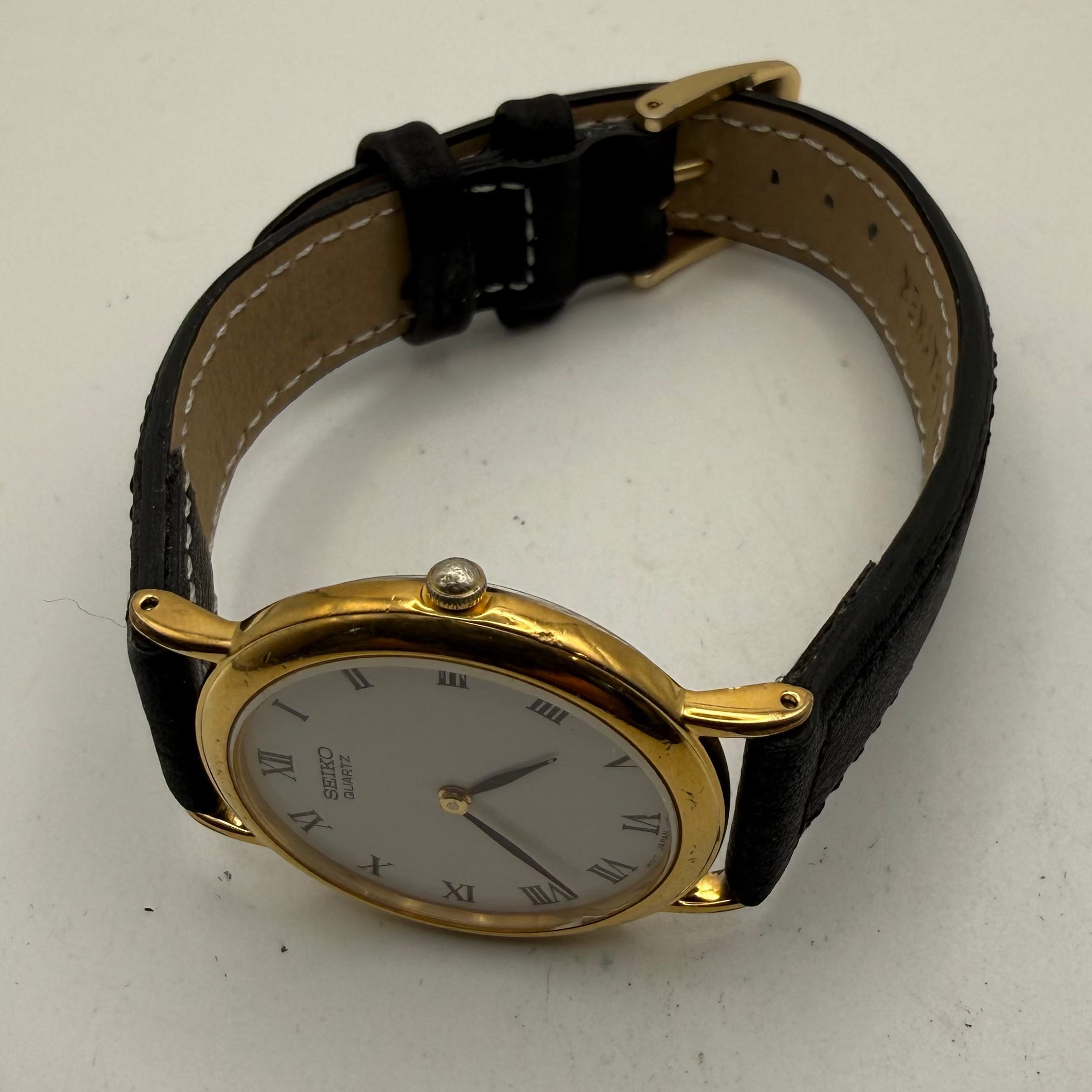 Vintage Seiko Quartz Dress Watch V700-6K30 Gold Tone Roman Dial- £65.00