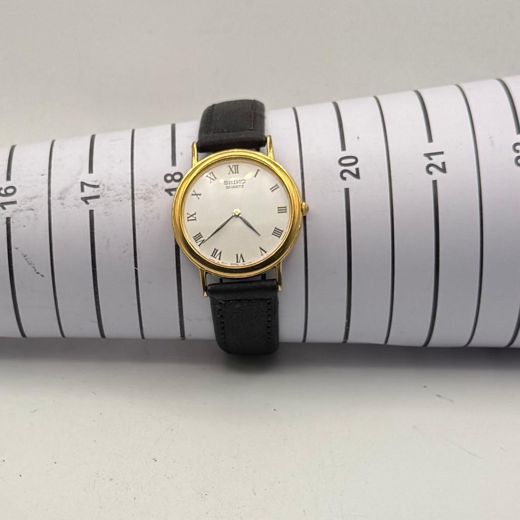 Vintage Seiko Quartz Dress Watch V700-6K30 Gold Tone Roman Dial- £65.00