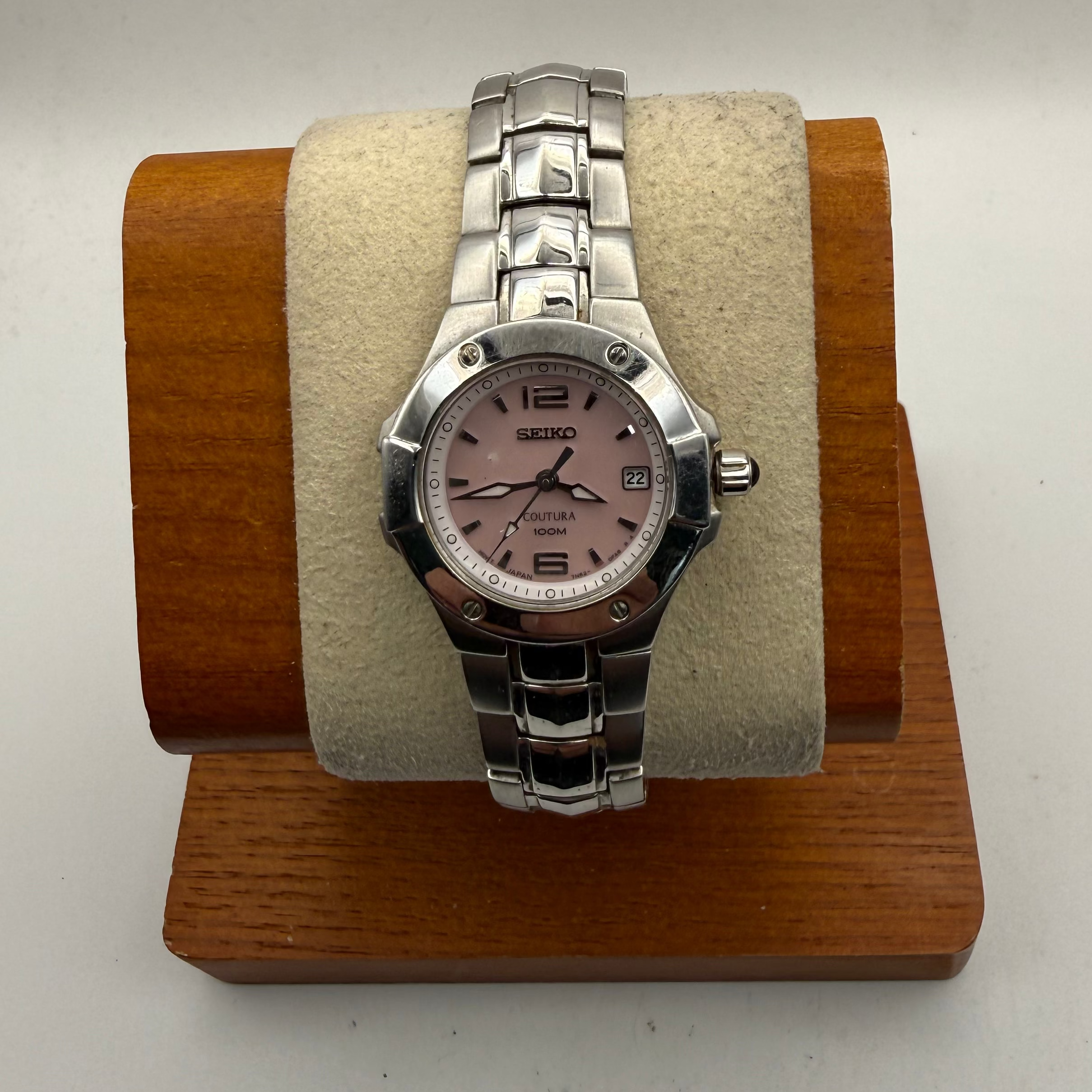 Seiko Coutura 7N82-0CA0 Ladies Pink Dial Quartz Watch 100M- £120.00